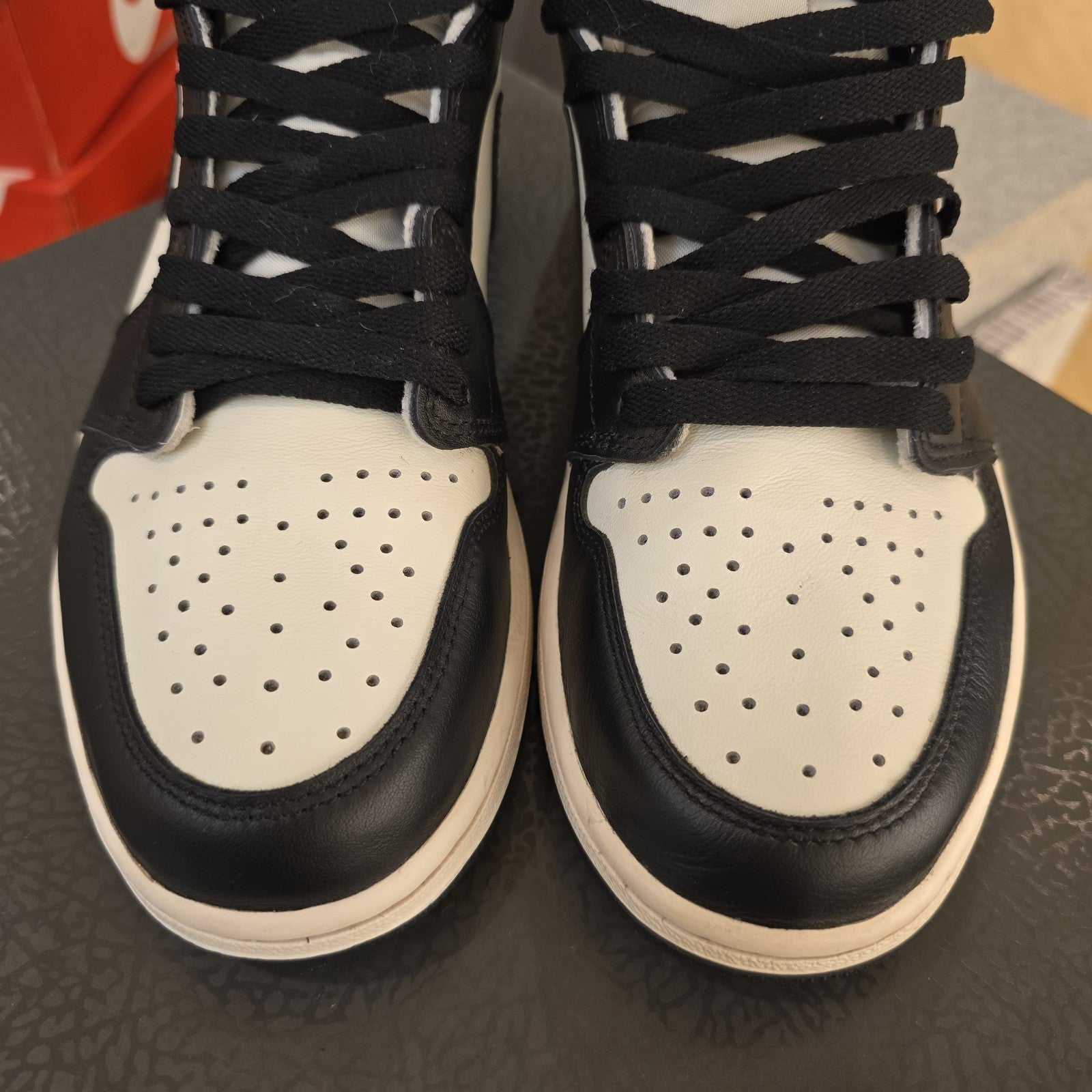 Size 9.5 - Jordan 1 Retro OG High Dark Mocha