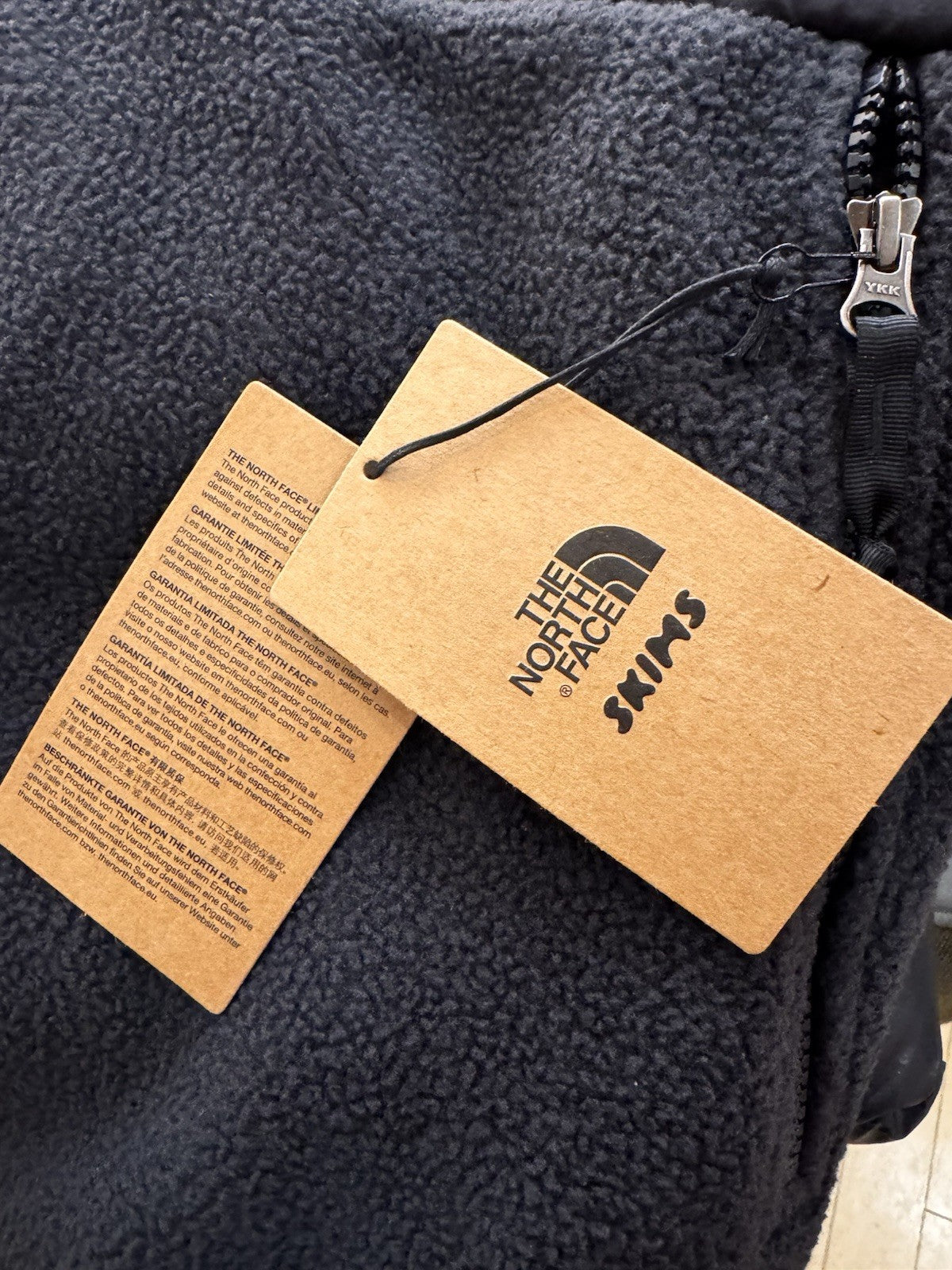 Skims X The North Face 1995 Retro Denali Fleece Jacket in Onyx Size XL