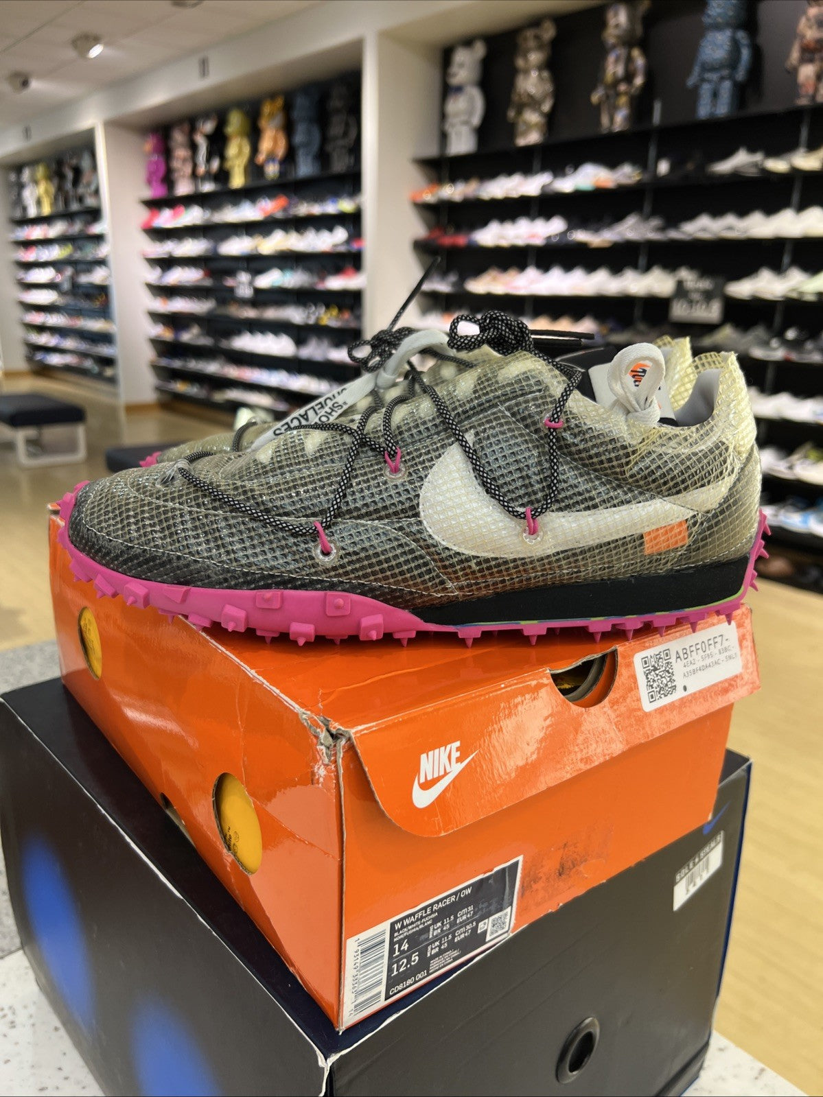 Off-White x Nike Waffle Racer Fuchsia Womens Sz 14/12.5M DEFECT YELLOWING