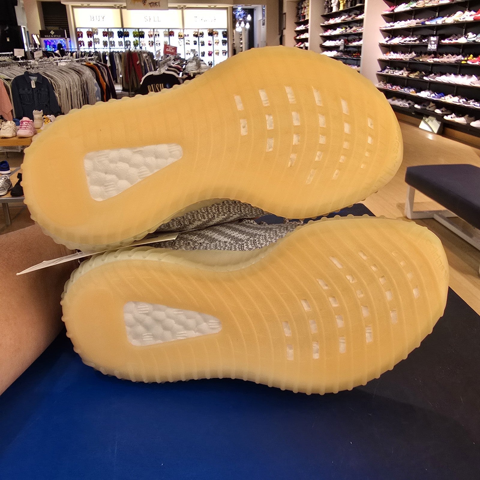 Adidas Yeezy Boost 350 V2 Yeshaya Kids SZ 11K