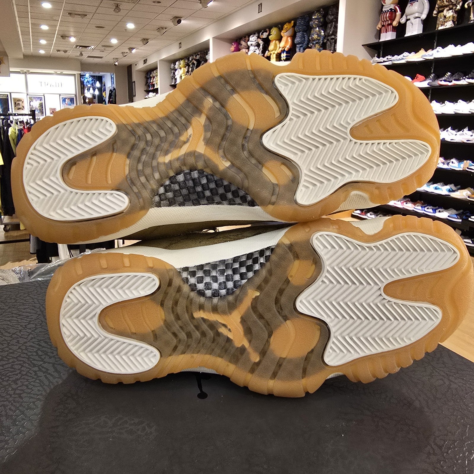 Size 7 - Air Jordan 11 Retro Neutral Olive Lux Women's AR0715-200