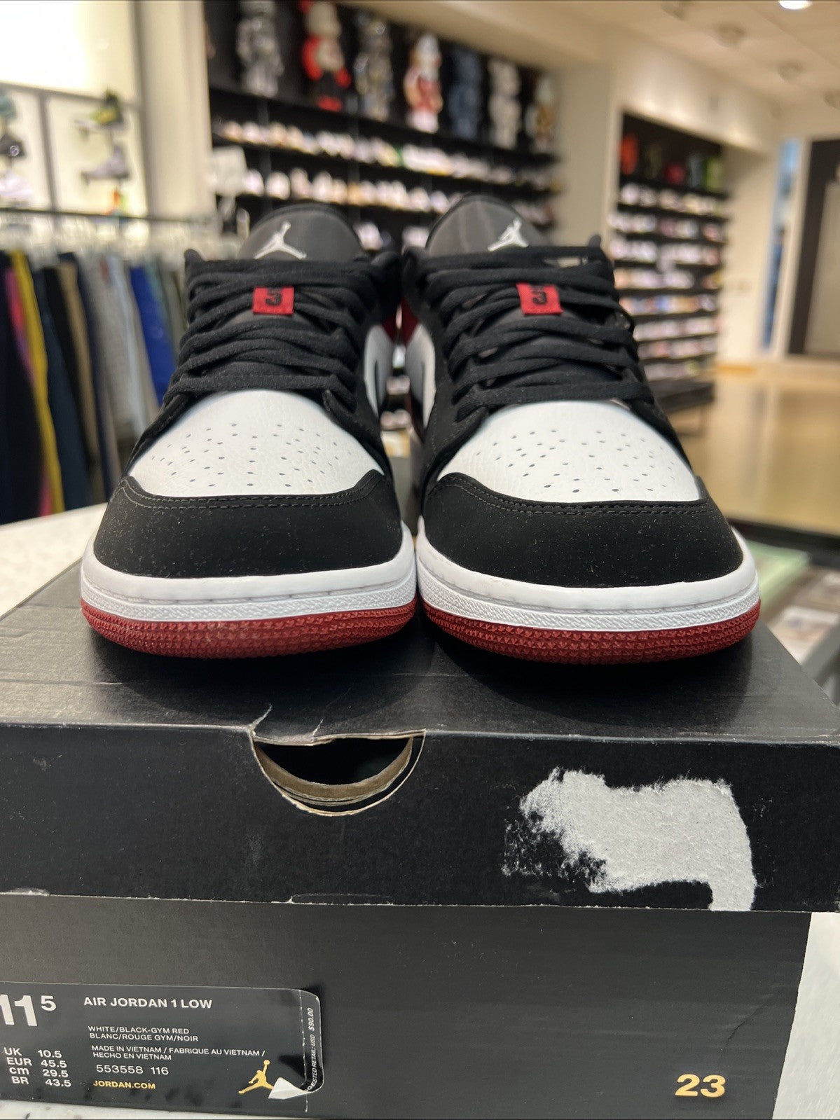 Air Jordan 1 Low Black Toe White Black Gym Red Sz 11.5 USED