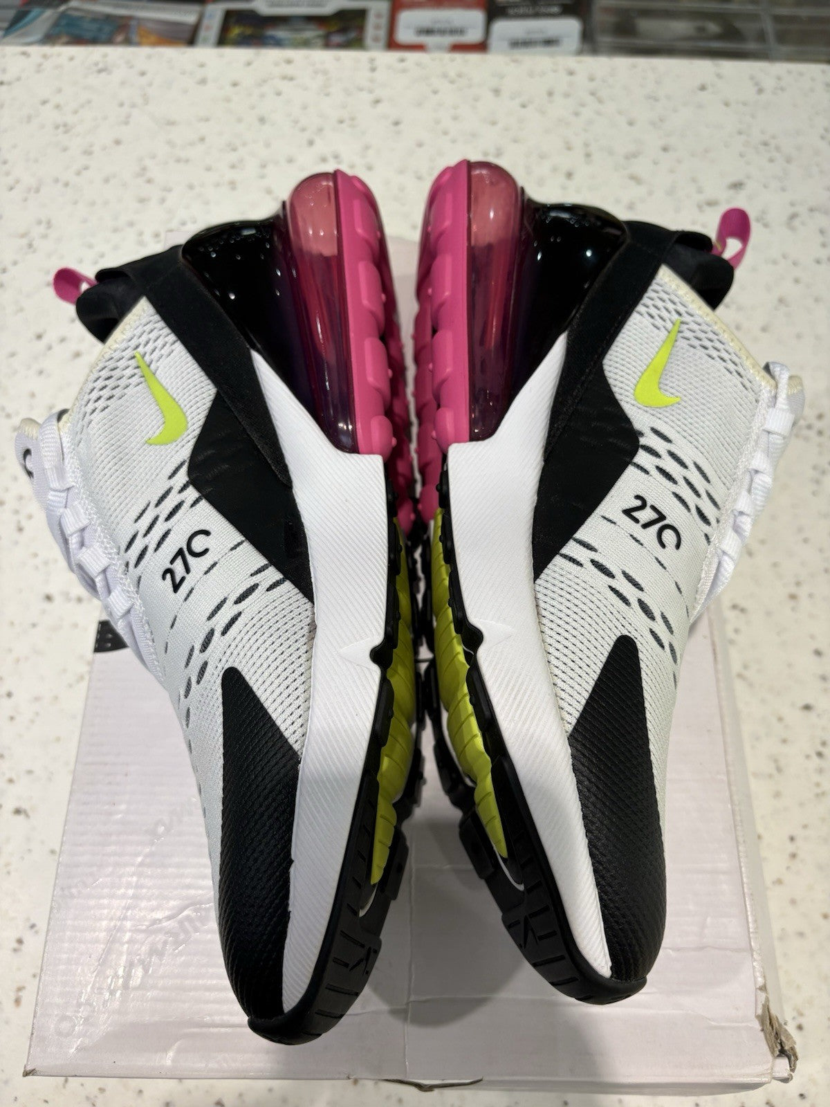 Nike Air Max 270 Volt Fuchsia Size 8.5