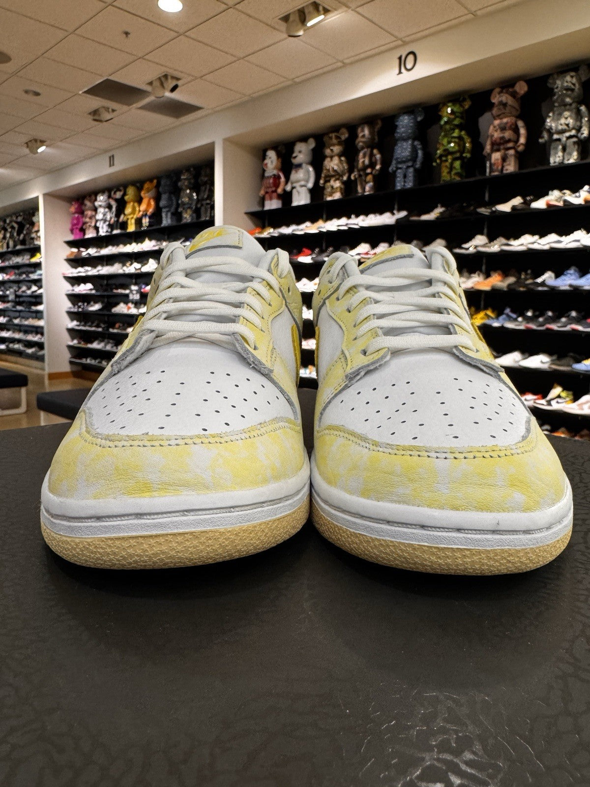 Nike Dunk OG Low Yellow Strike Womens Size 11/9.5M