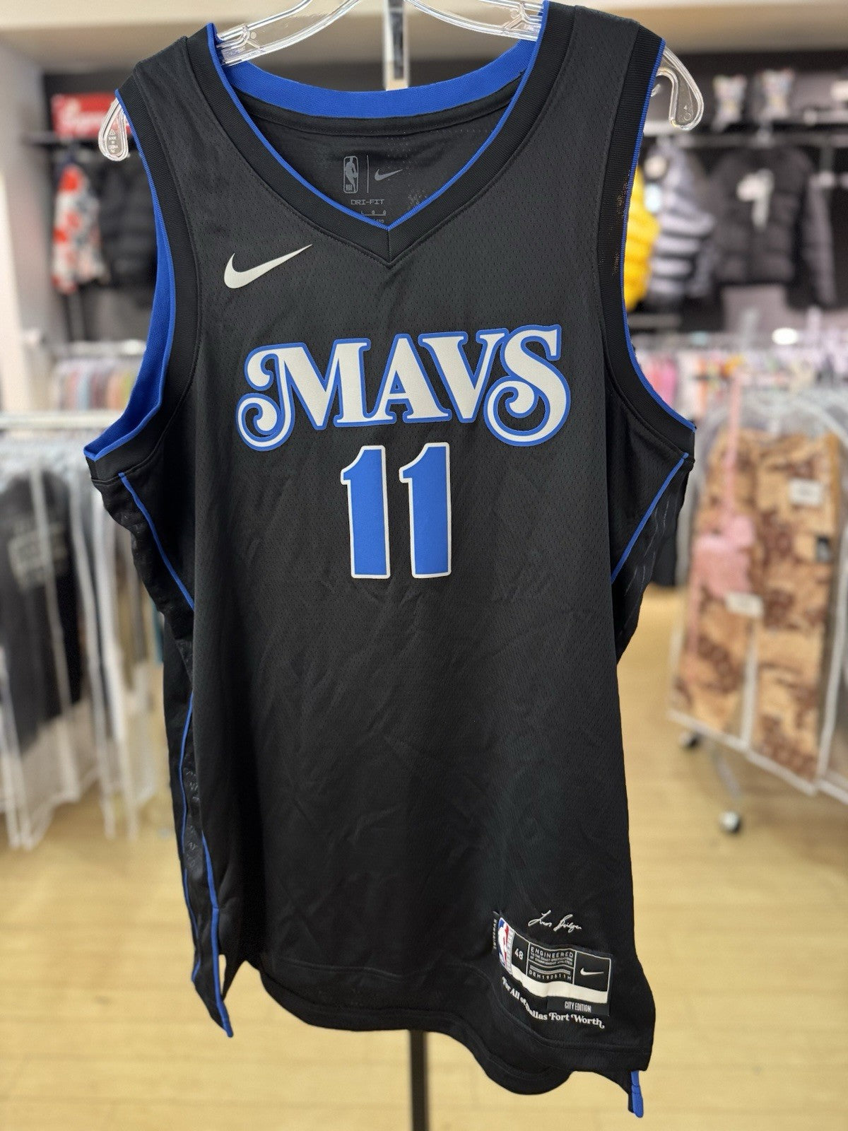 Kyrie Irving Dallas Mavericks Black City Edition Nike Swingman Jersey Size Large