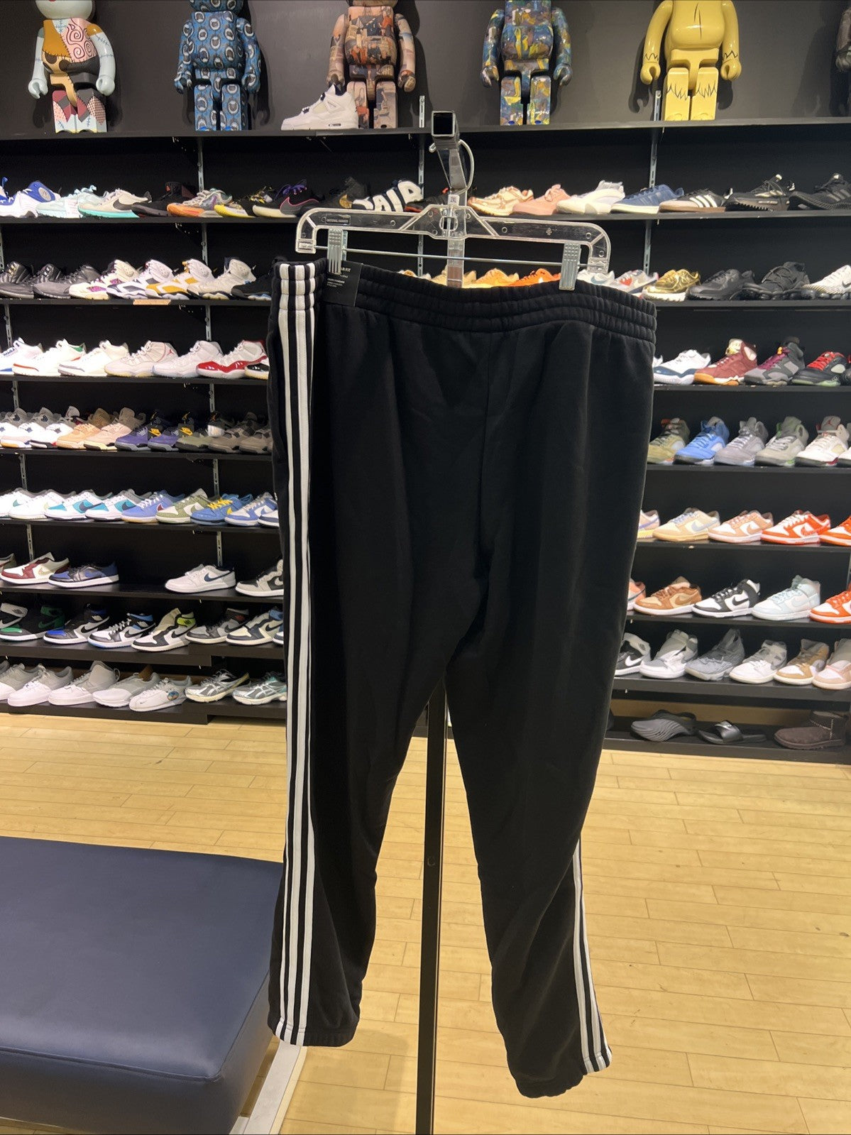 Adidas Essentials Fleece Tapered Elastic Cuff 3-Stripes Pants GK8822