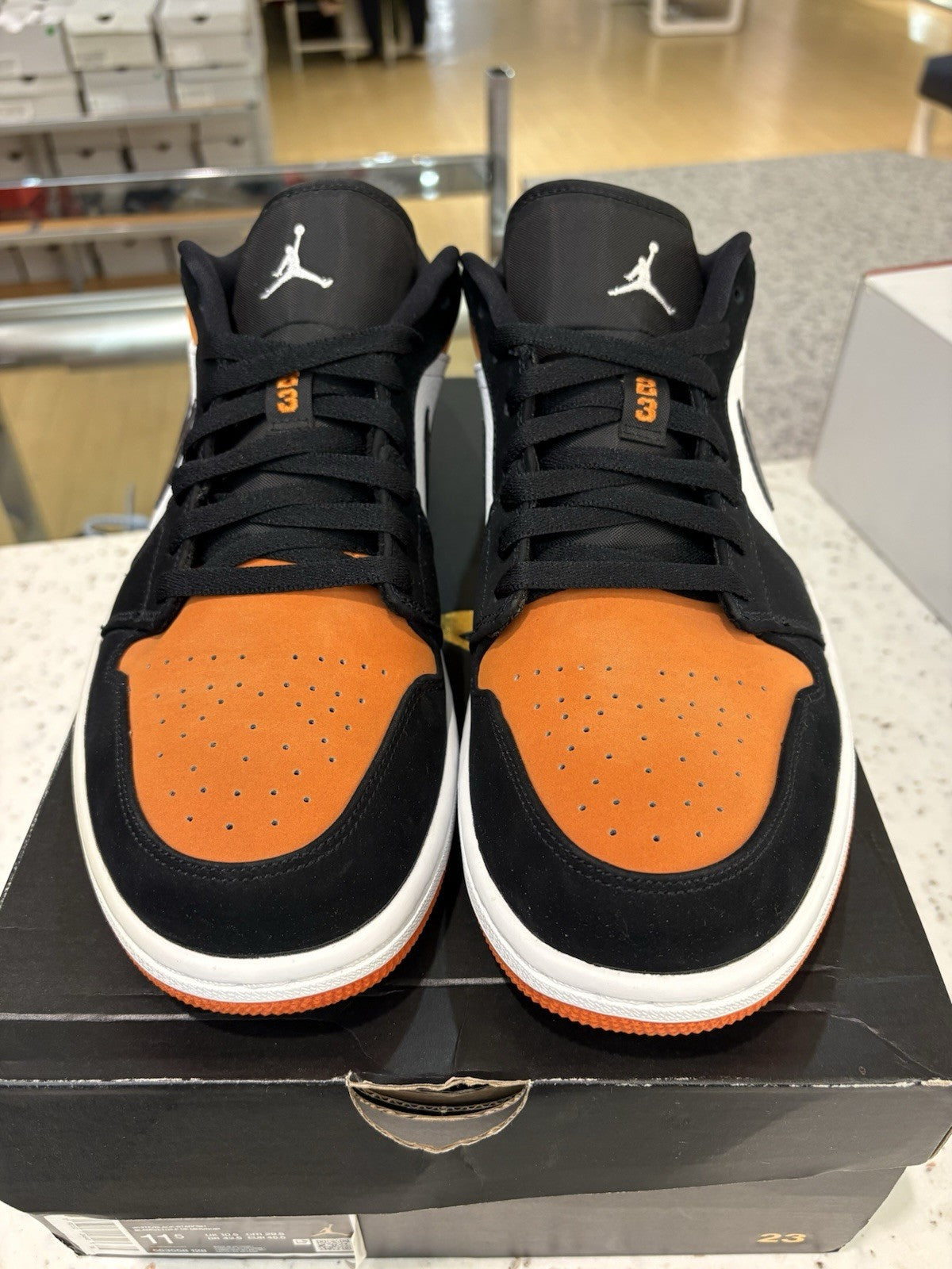 Jordan 1 Low Shattered Backboard Size 11.5 DEFECT