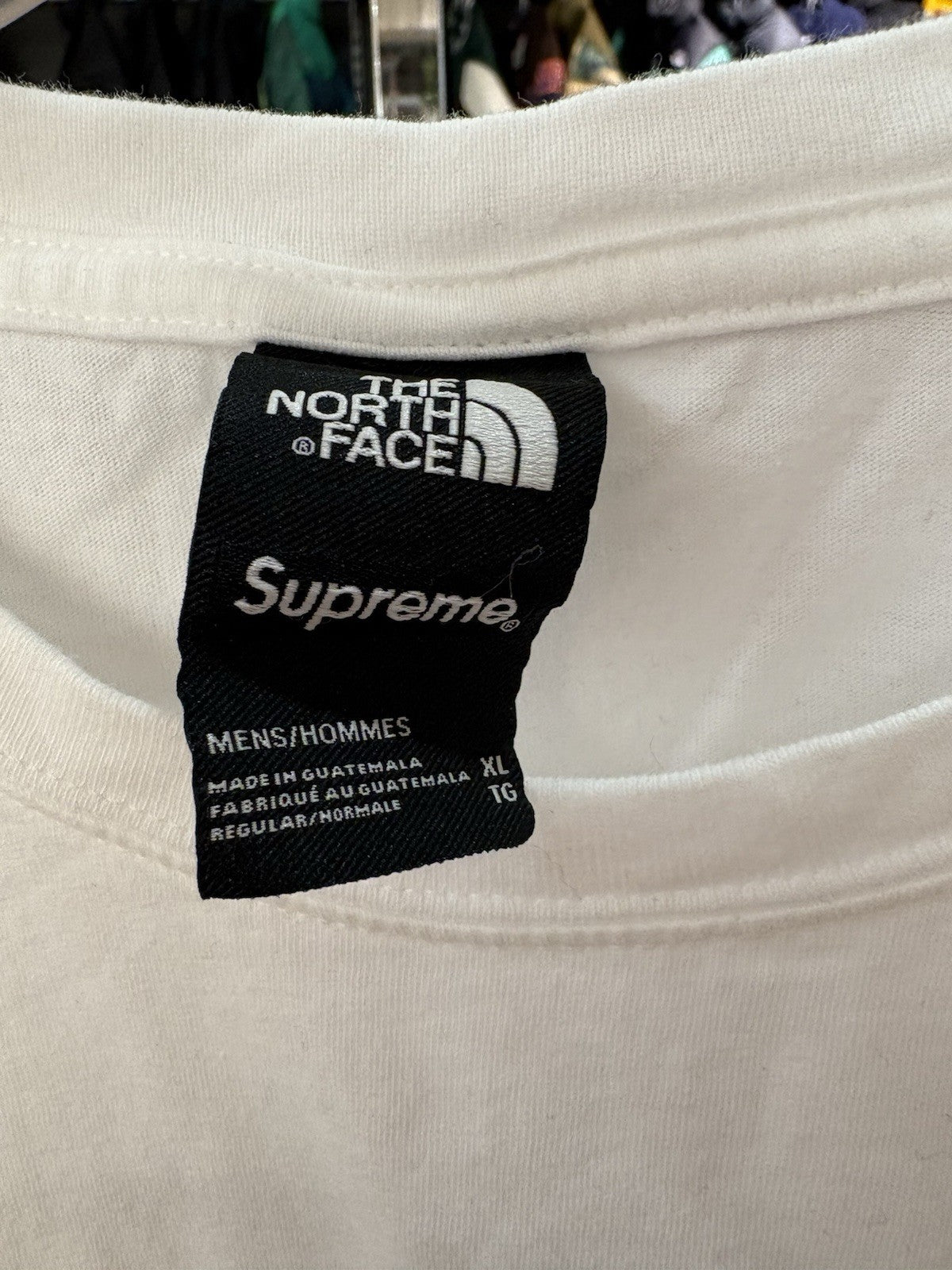 Supreme The North Face Mountains Tee White Sz XL Small Snag