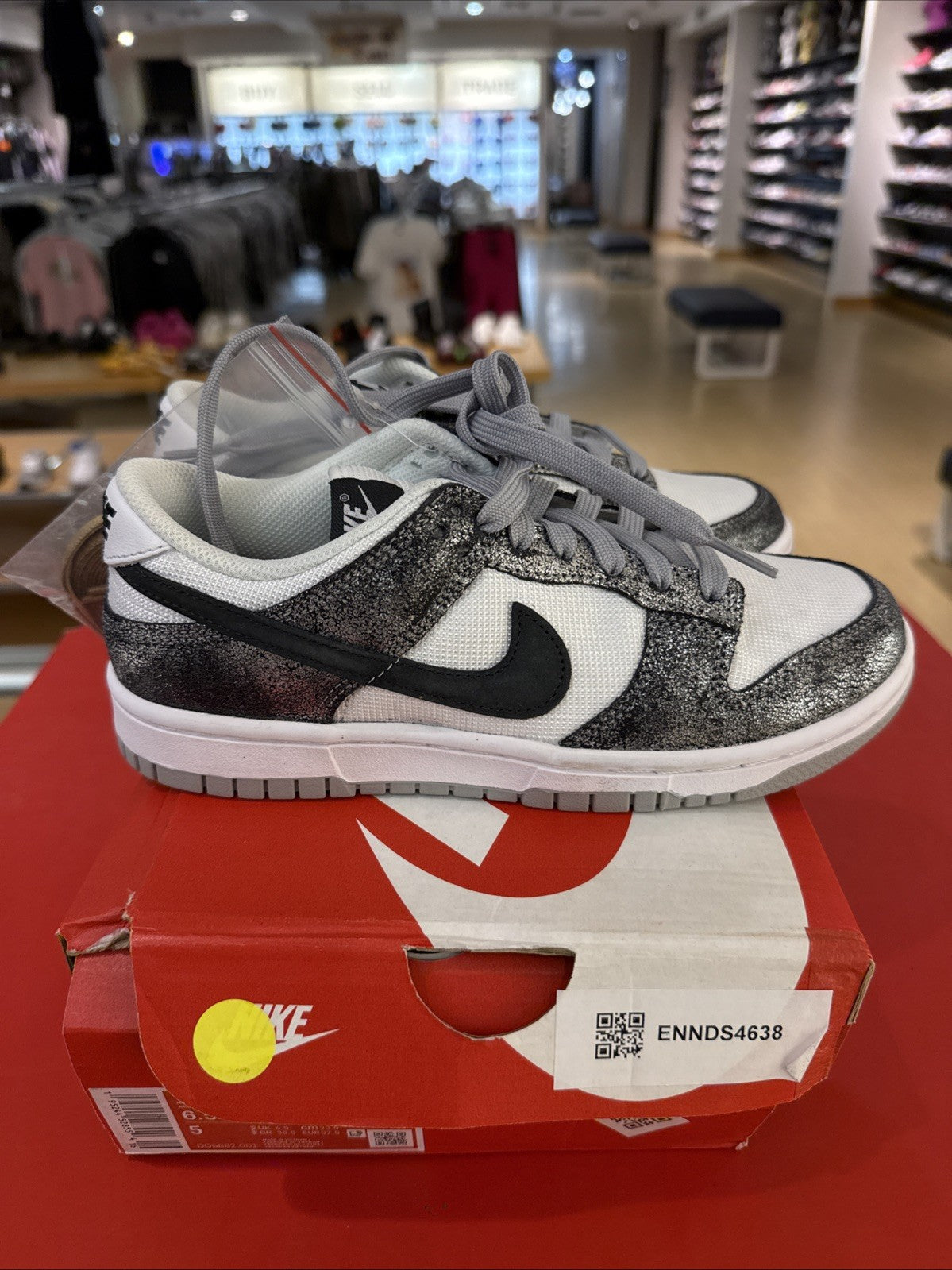 Size 6.5 - Nike Dunk Low Golden Gals W