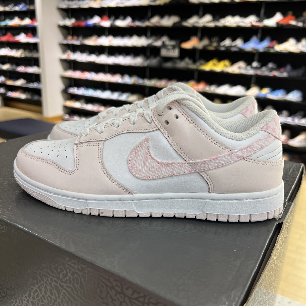 Nike Dunk Low Pink Paisley Women's Sz 8.5