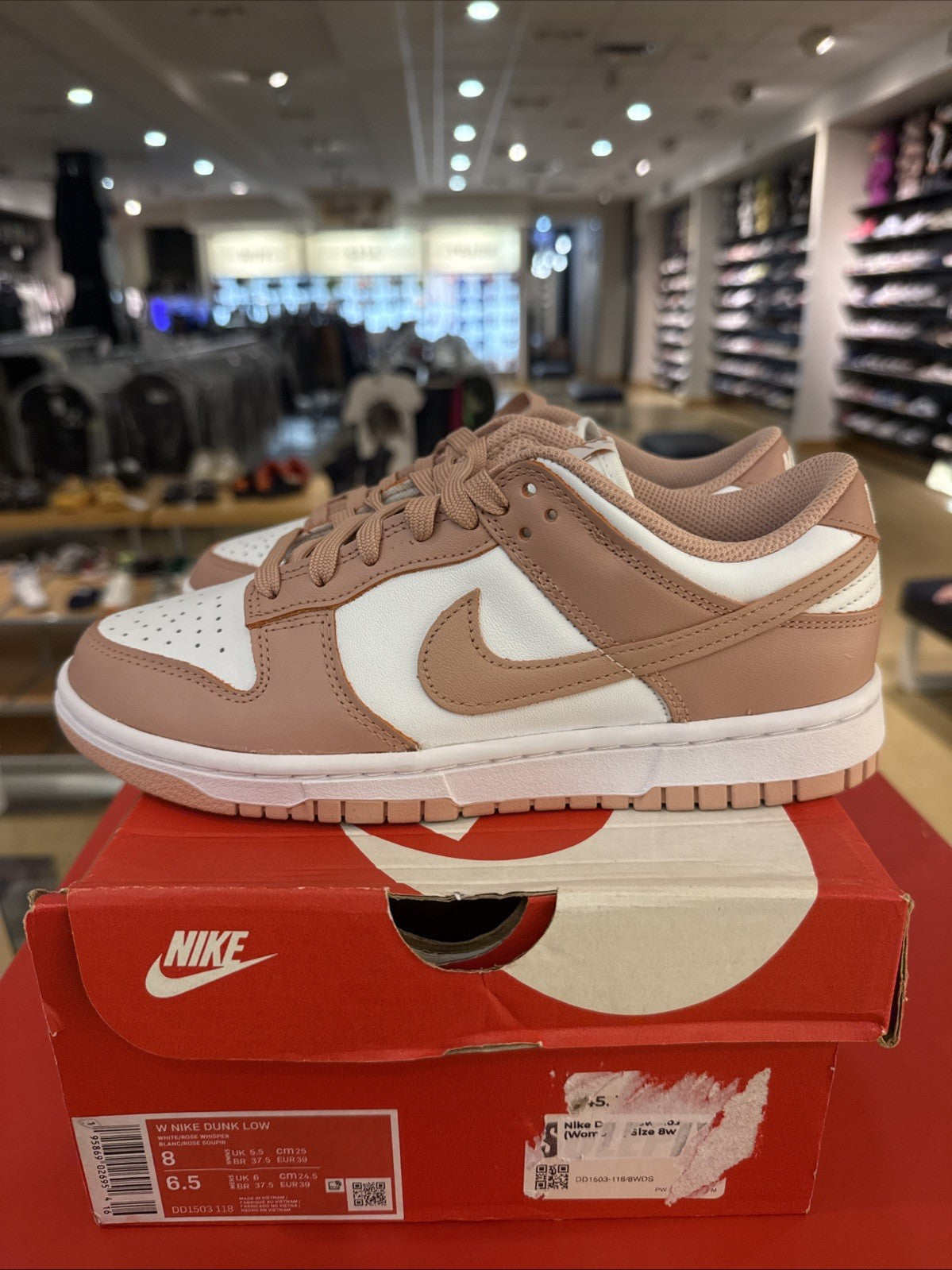 Nike Dunk Low Rose Whisper WOMANS 8