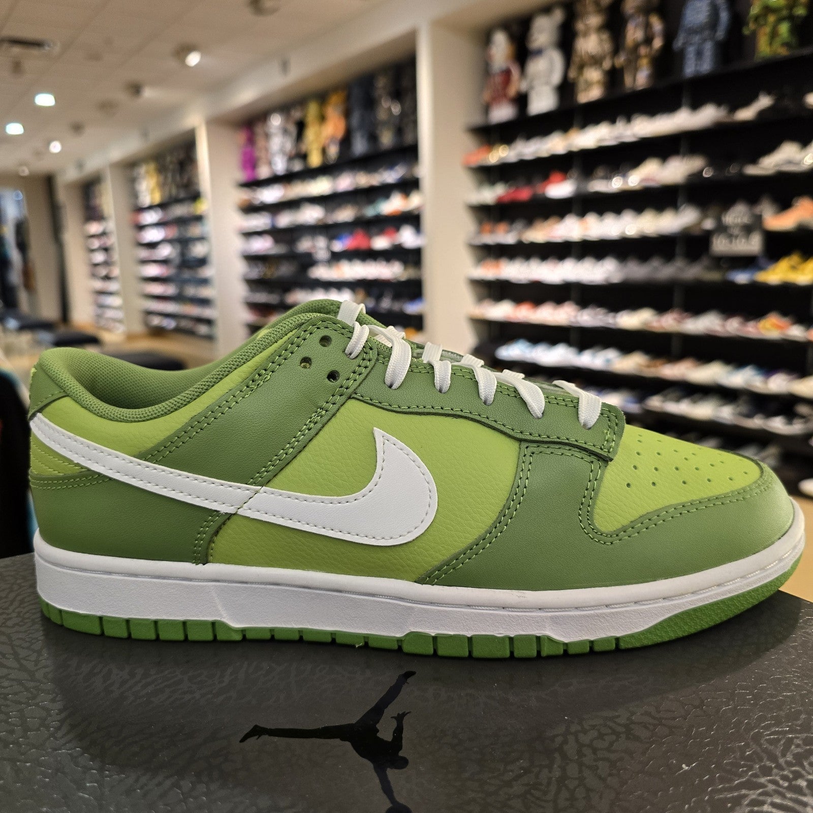 Size 9.5 - Nike Dunk Low Chlorophyll