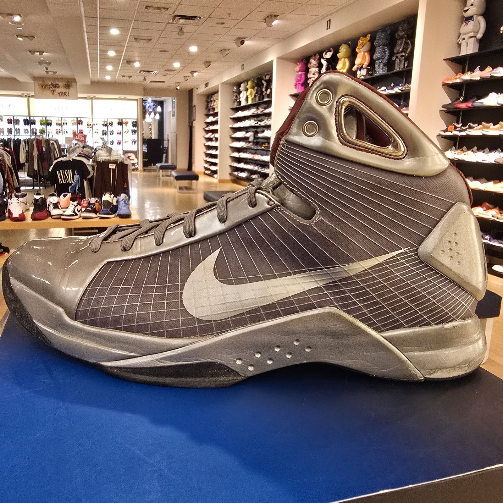 Size 15 - Nike Kobe Aston Martin Pack