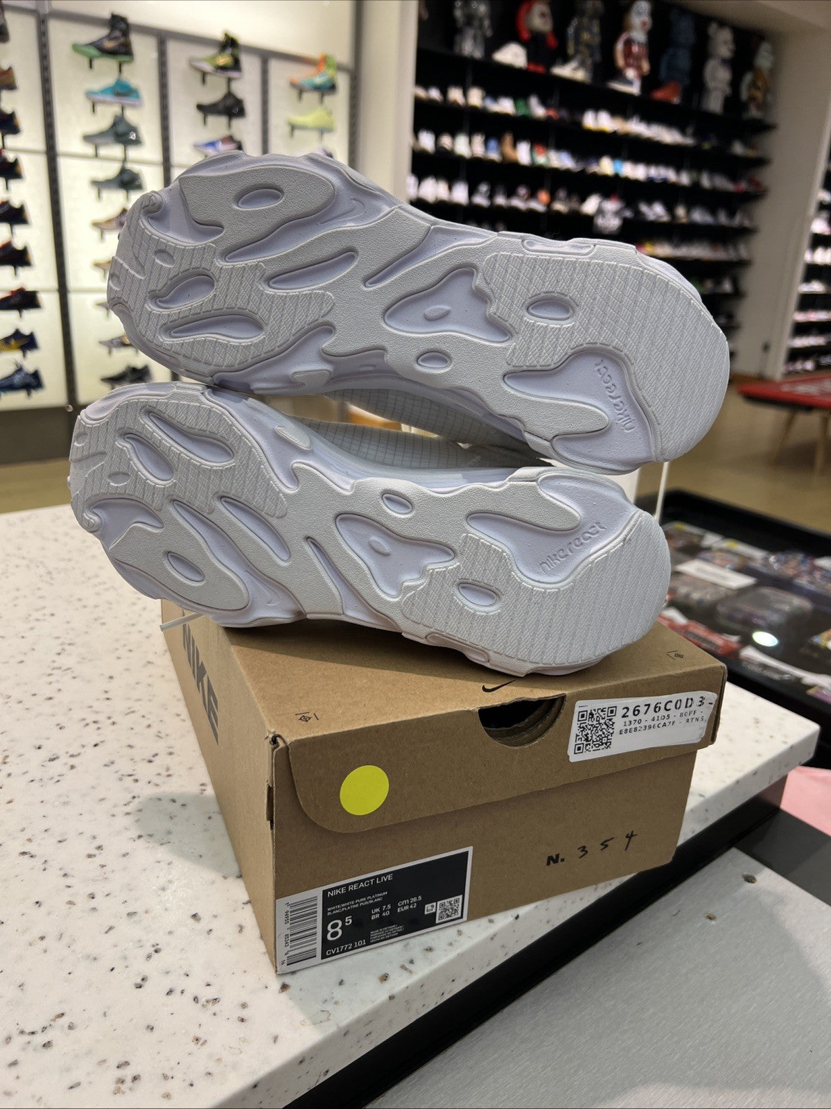 Nike React Live White Pure Platinum Sz 8.5