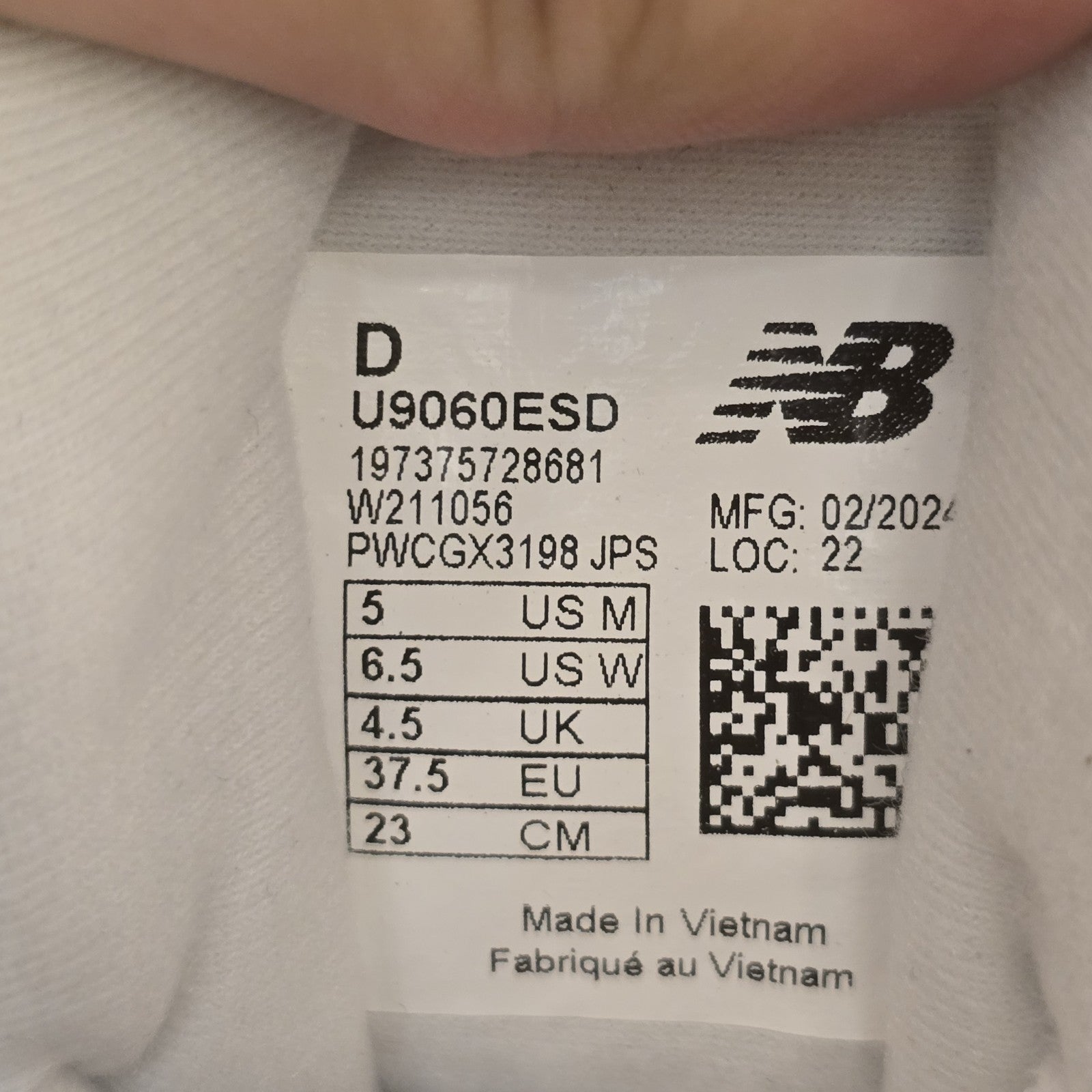 New Balance 9060 New Spurce SZ 5