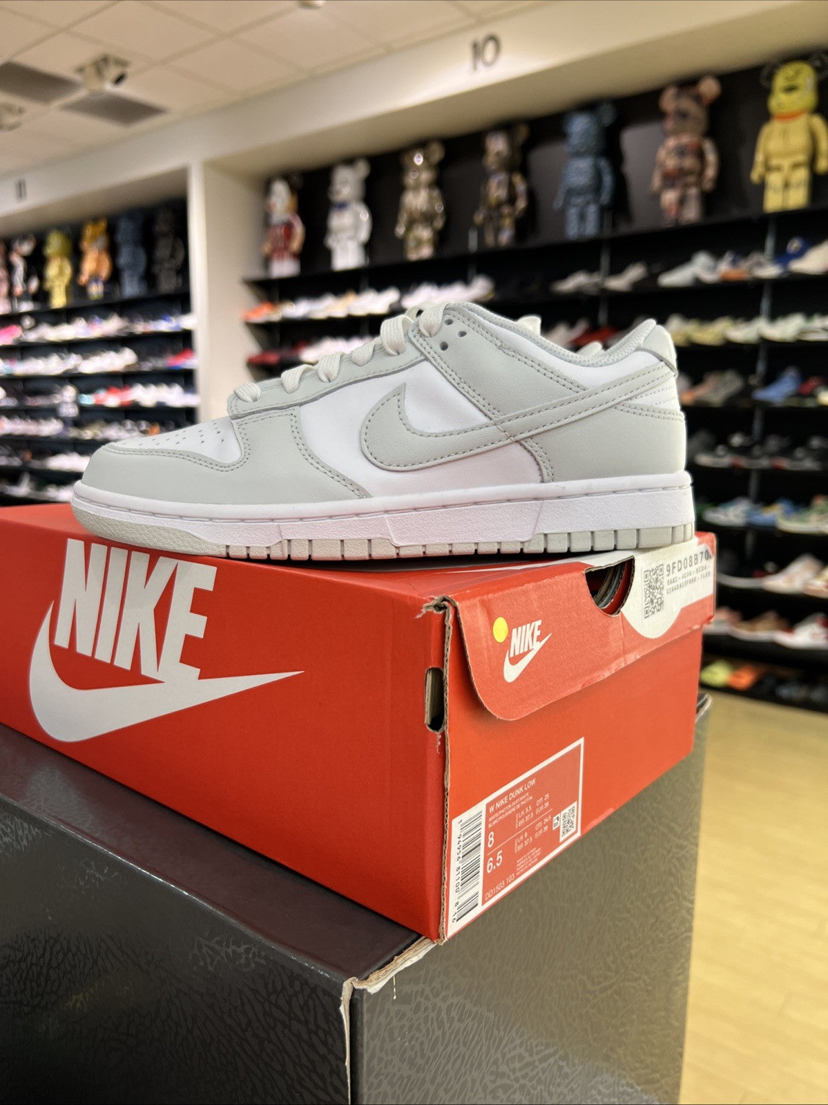 Nike Dunk Low Photon Dust White Womens Sz 8