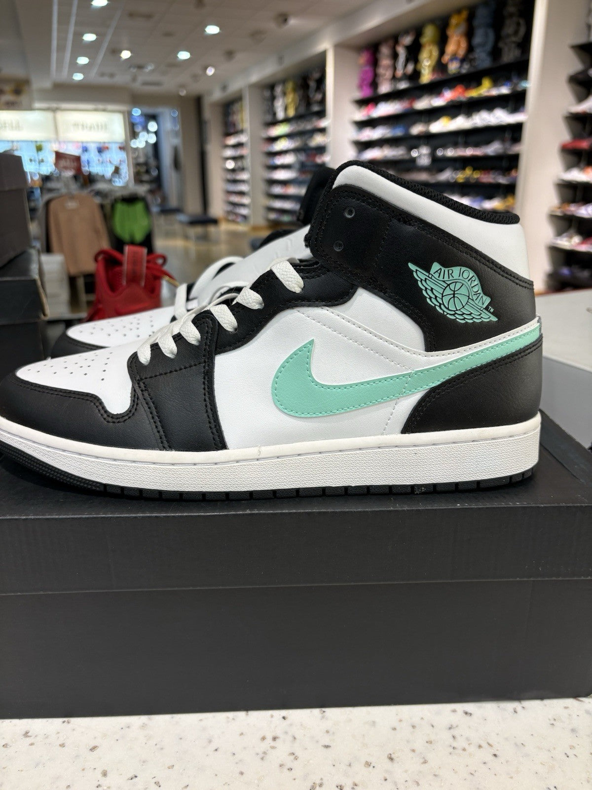 Jordan 1 Mid Green Glow Size 12 DEFECT