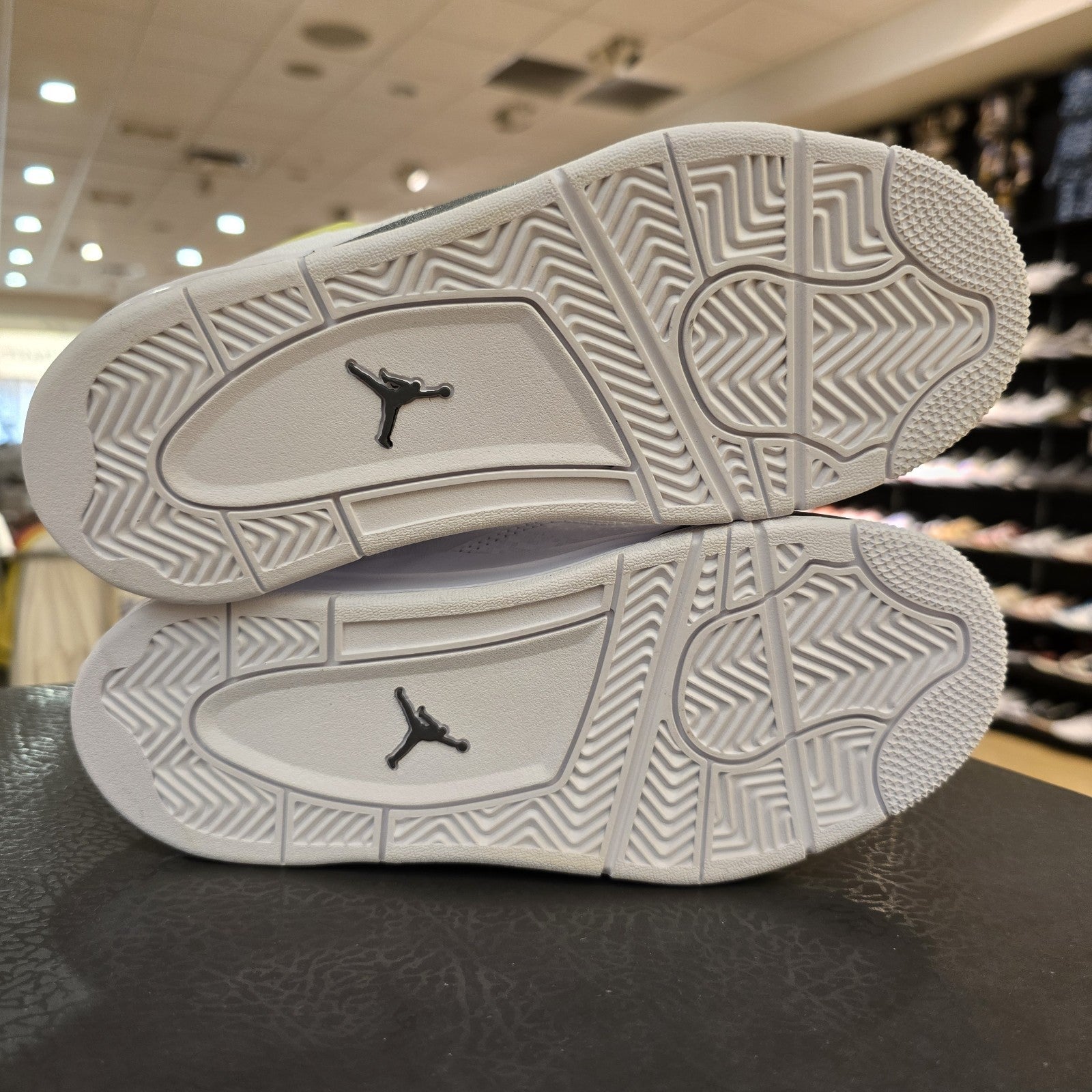 Size 2.5Y - Air Jordan 4 Lemon Twist PS
