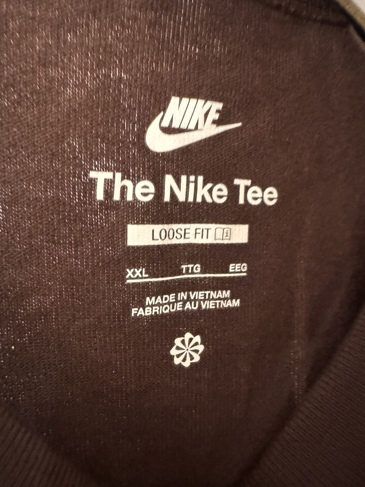 Nike Sportswear Premium Essentials Tee Size XXL