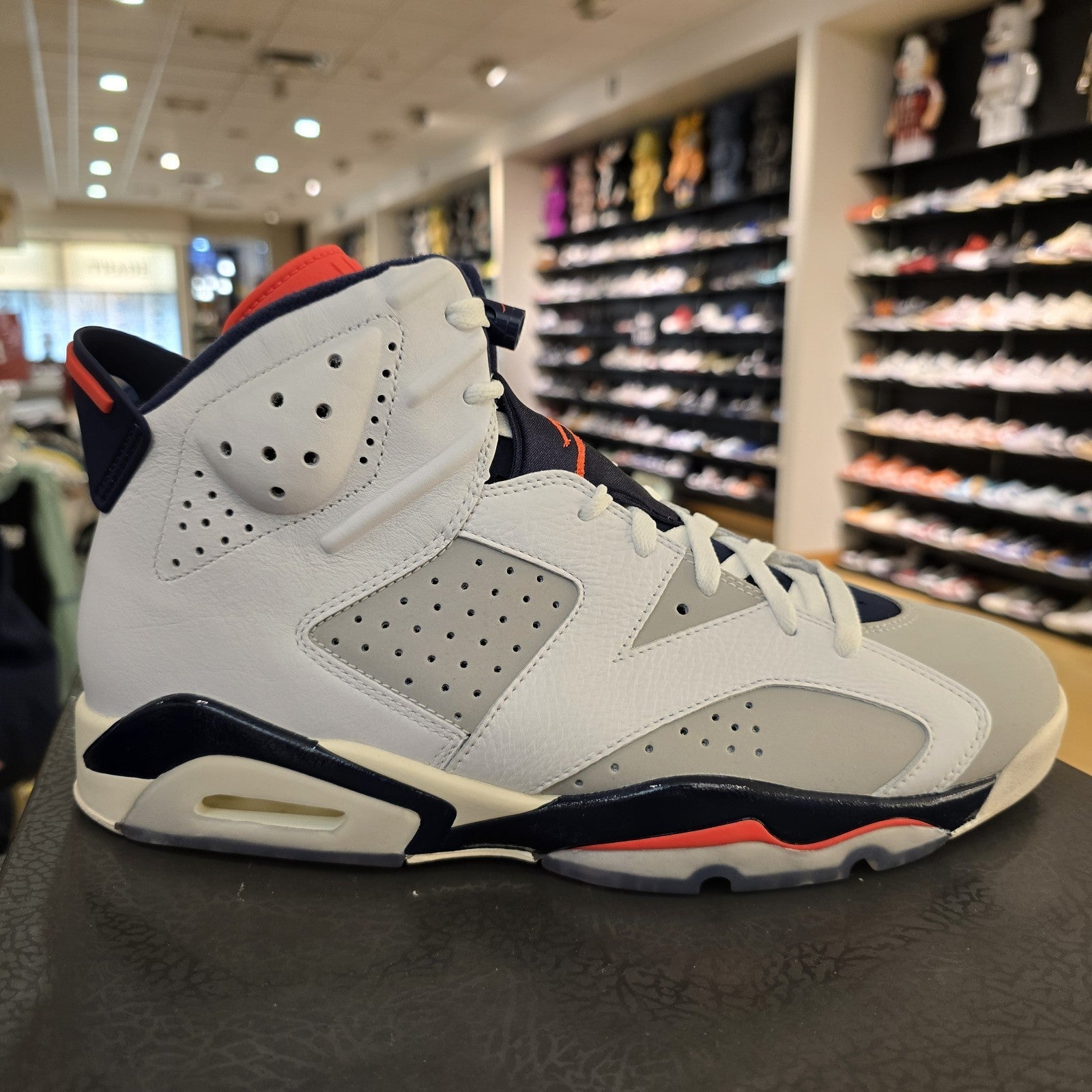 Size 11.5 - Air Jordan 6 Retro Tinker