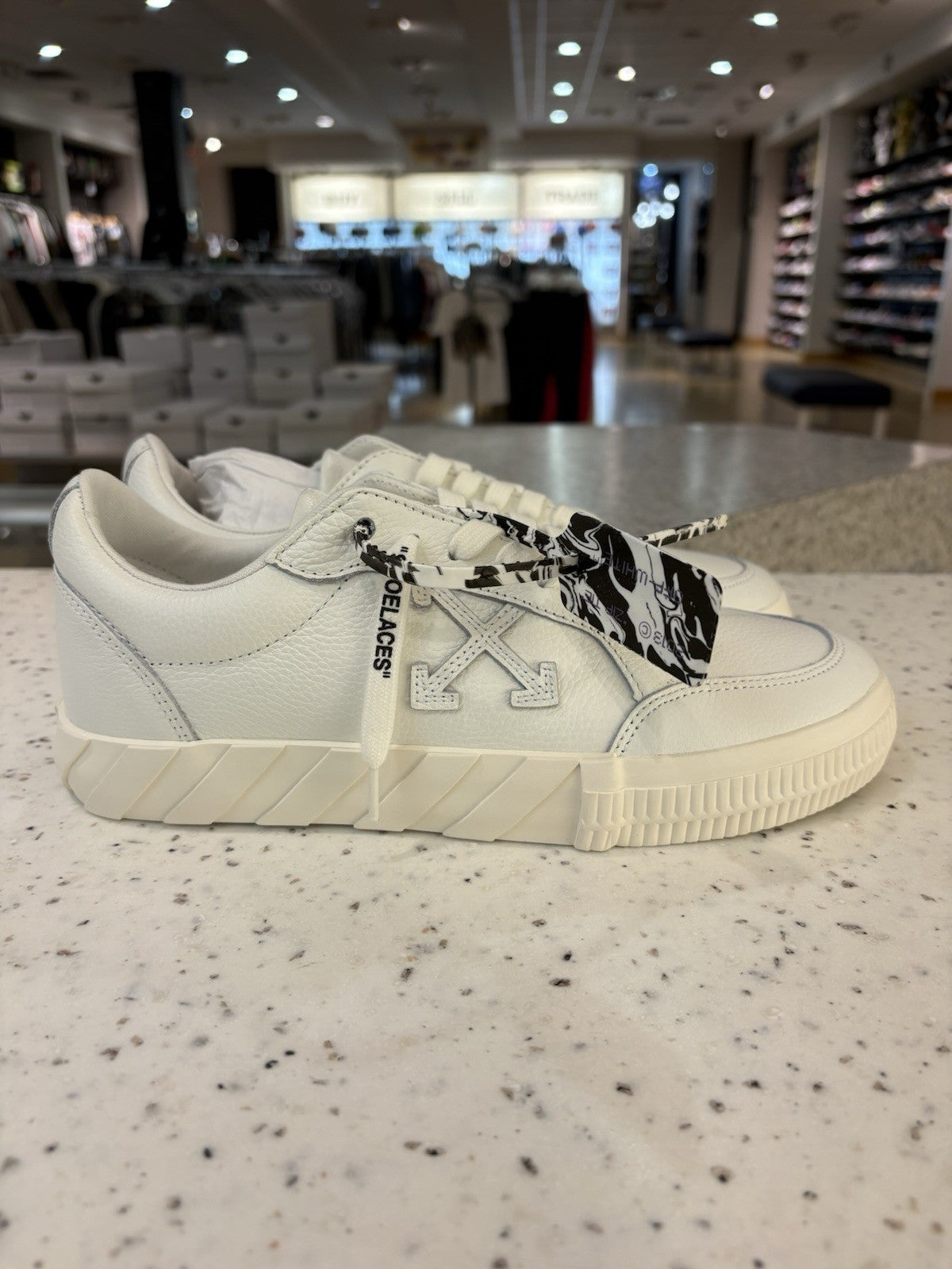 OFF-WHITE Low Vulc White (2021) Size EUR 40