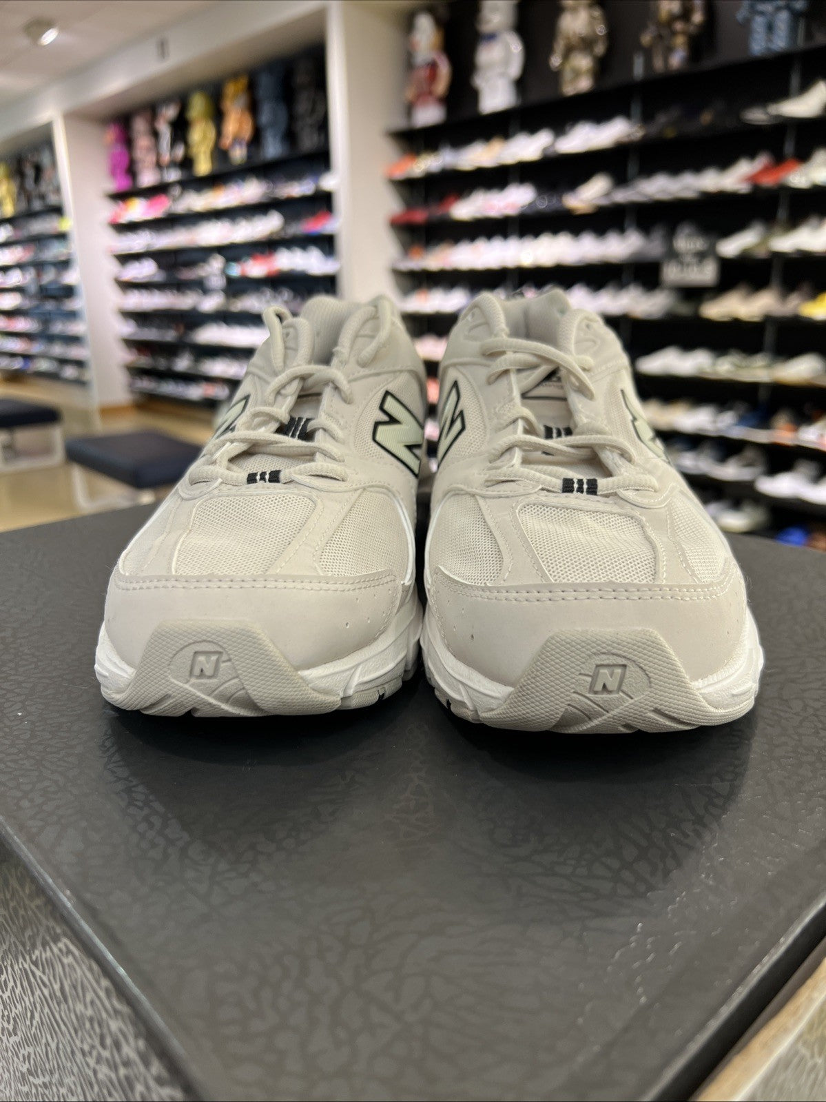 New Balance 530 Moonbeam Sea Salt MR530SH Sz 7.5 USED NO BOX