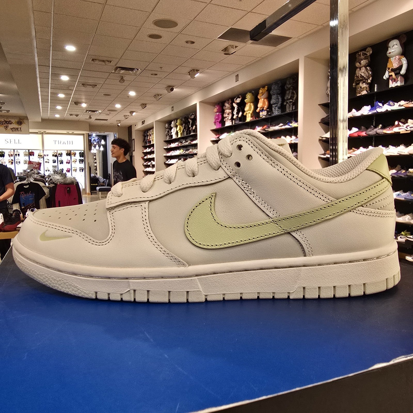 Nike Dunk Low Phantom Olive Aura Women's SZ 9/7.5M