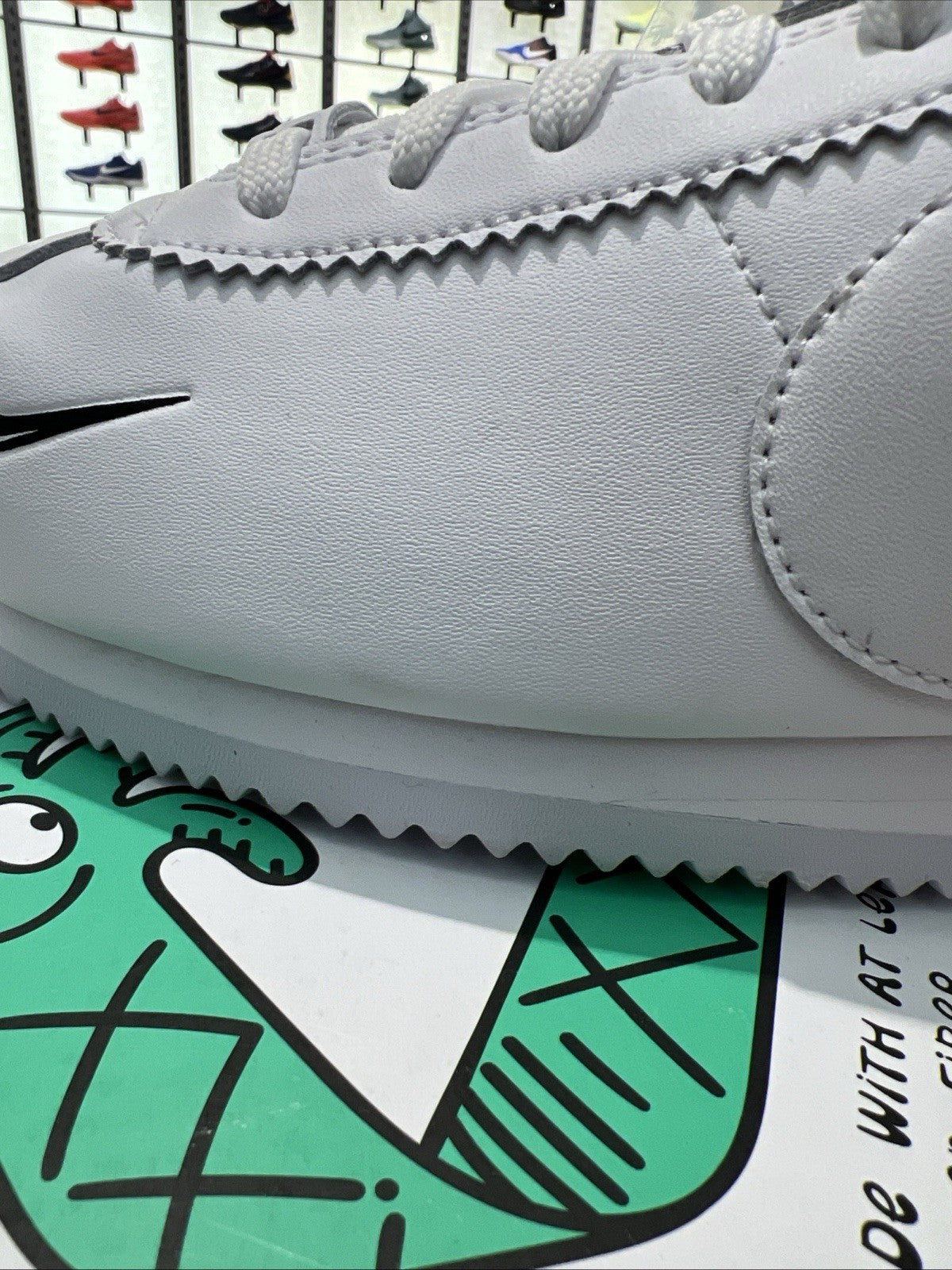 Nike Cortez Fly leather Steve Harrington Earth Day 2019 Sz 10 DEFECT