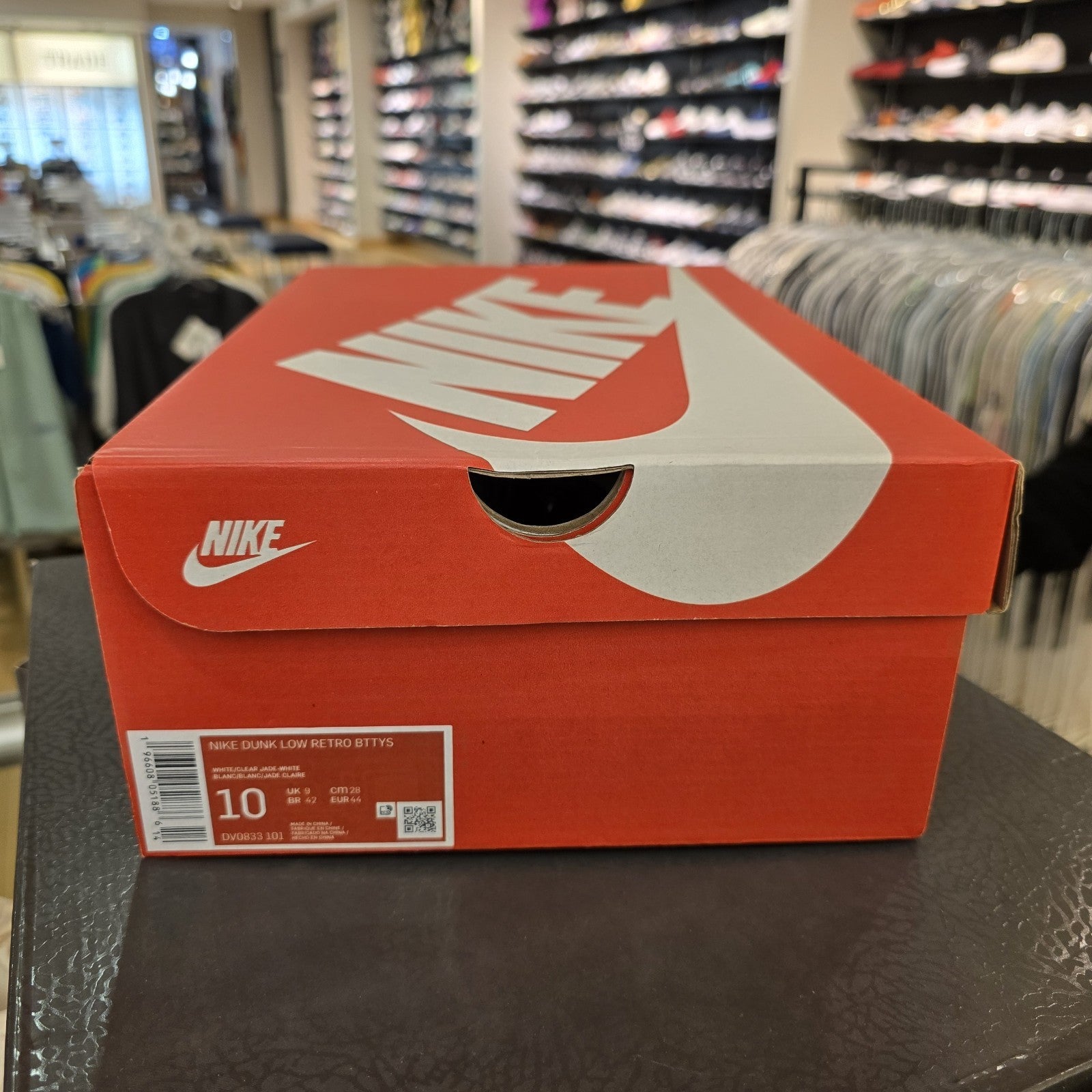 Size 10 - Nike Dunk Low Clear Jade 2023 DV0833-101