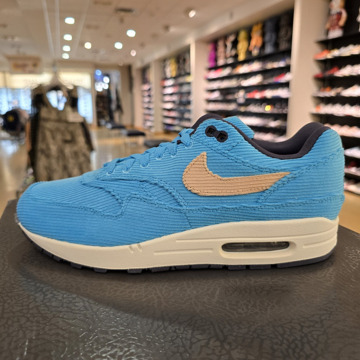 Size 9 - Nike Air Max 1 Premium Baltic Blue Corduroy