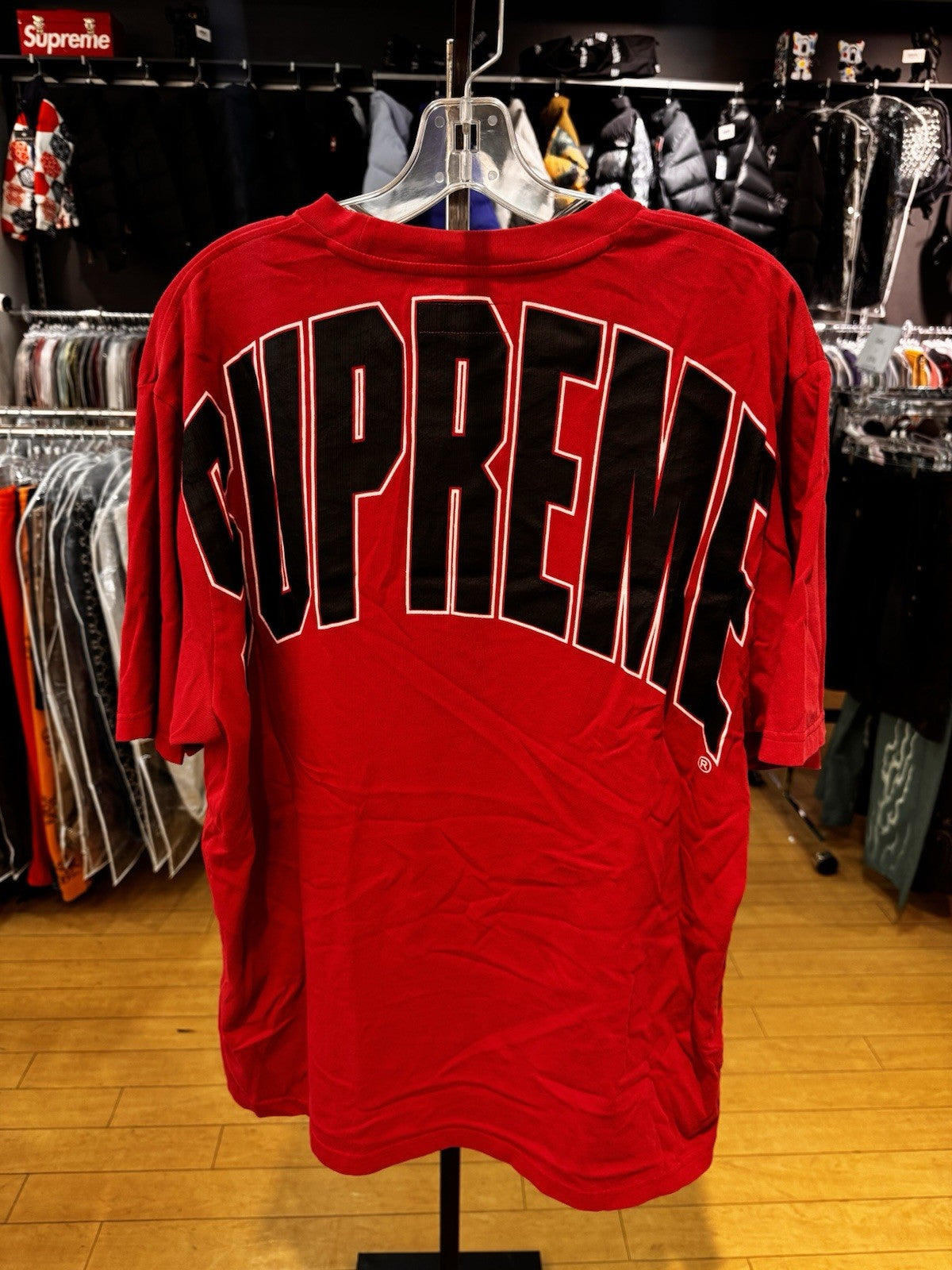 Supreme Cracked Back Arc S/S Top Red Size L