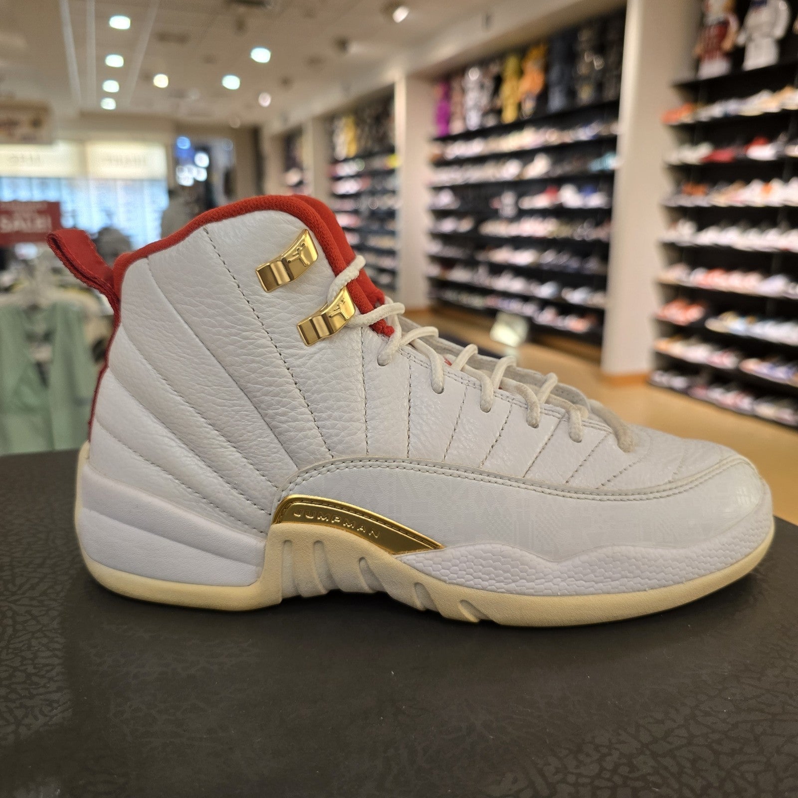 Size 6.5Y (GS) - Jordan 12 Retro Mid FIBA