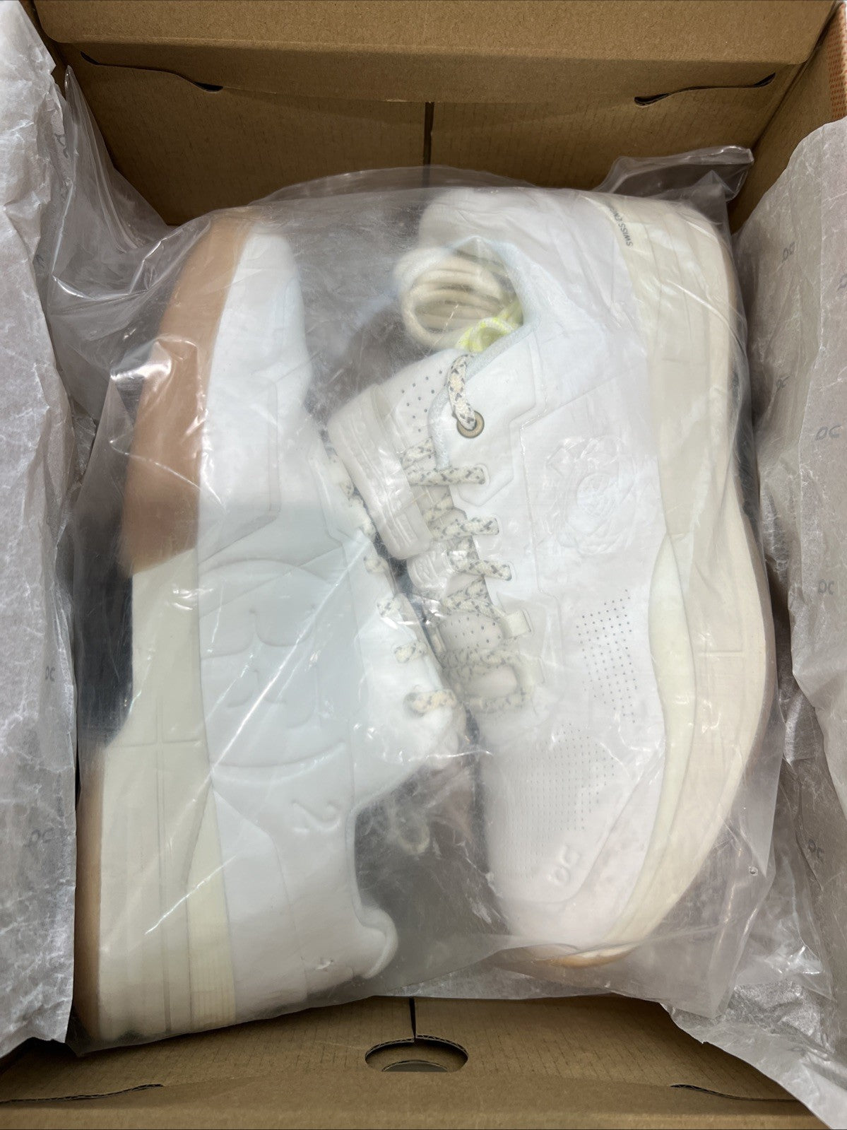 Roger RF2 Pack Kith Sz 11 Federer Autograph Only