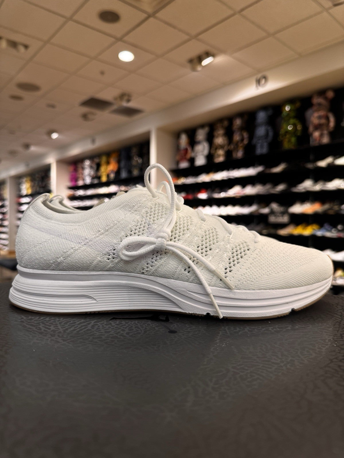 Nike Flyknit Trainer White Gum Size 9