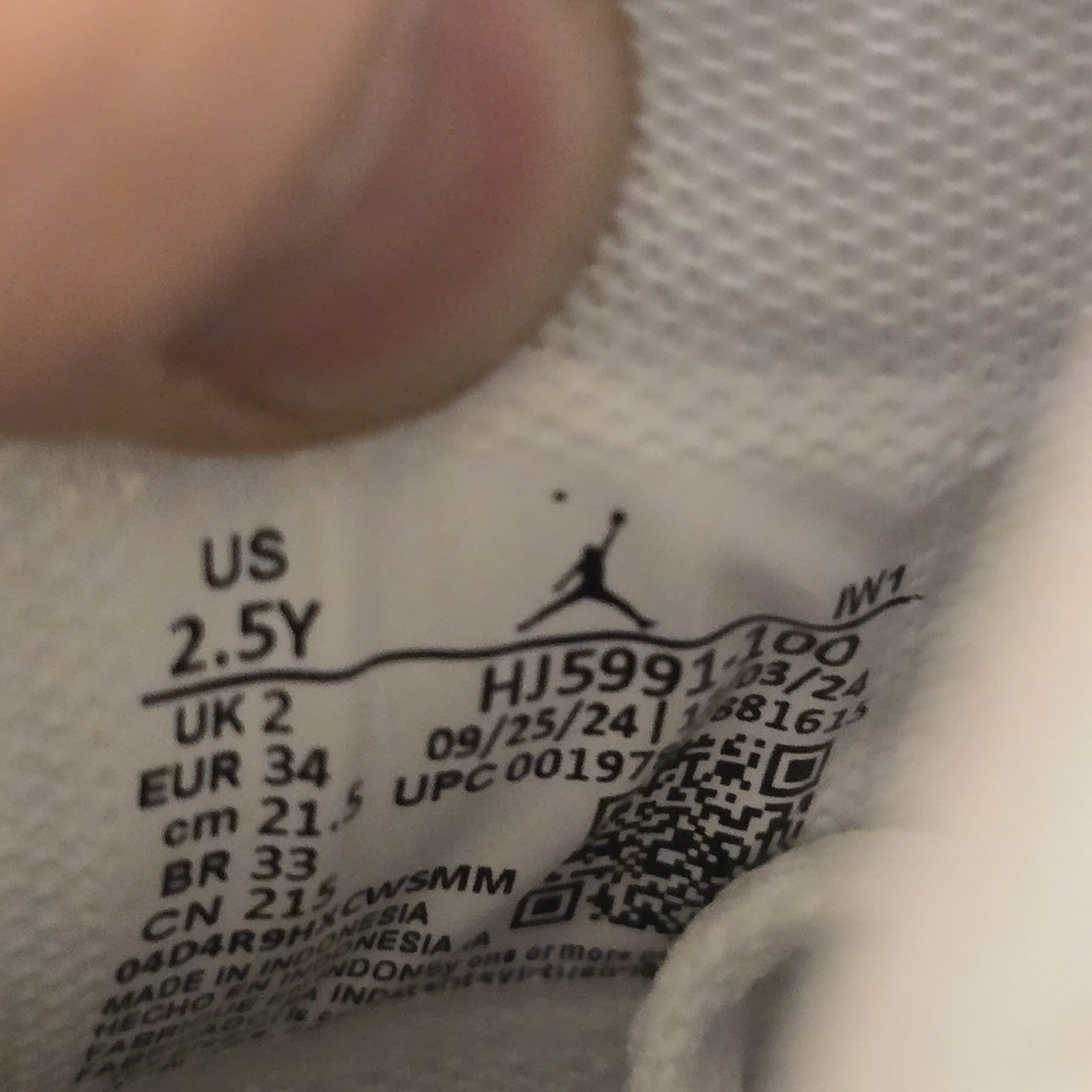Size 2.5Y - Air Jordan 4 Lemon Twist PS