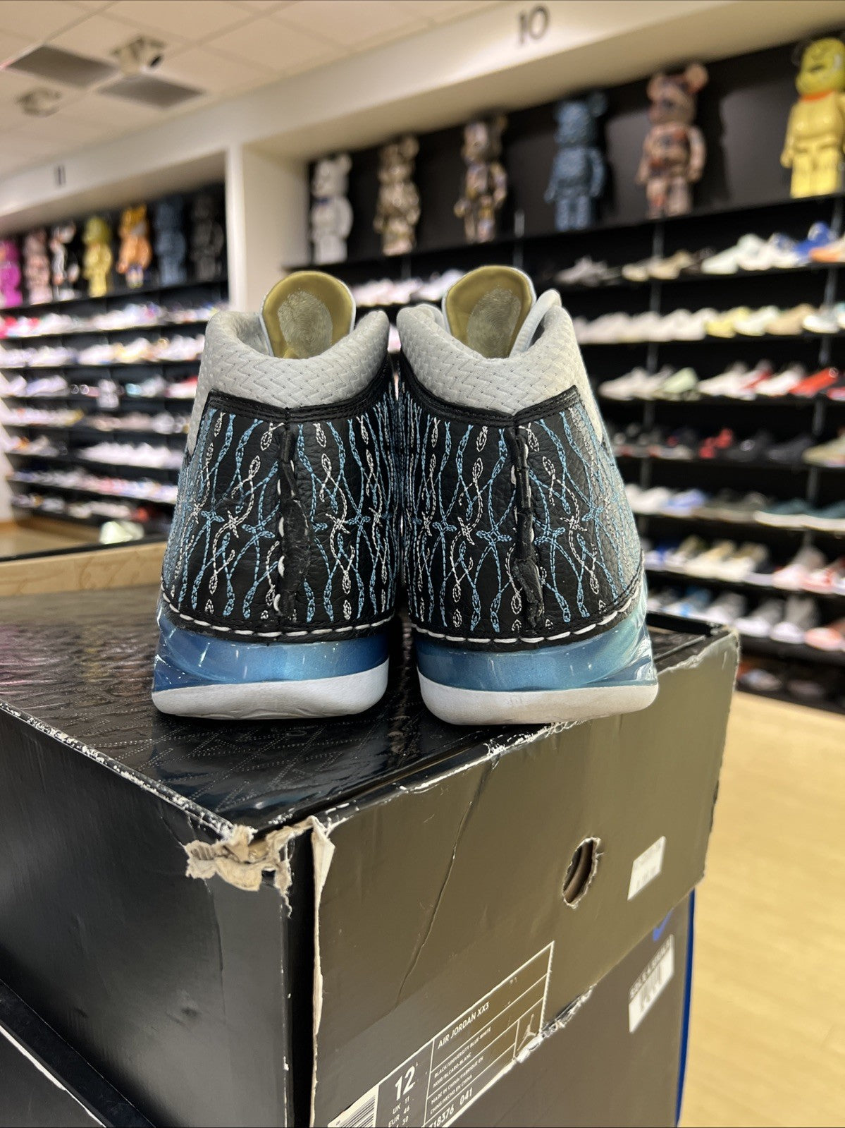 Nike Air Jordan 23 Black/University Blue/White Sz 12 USED