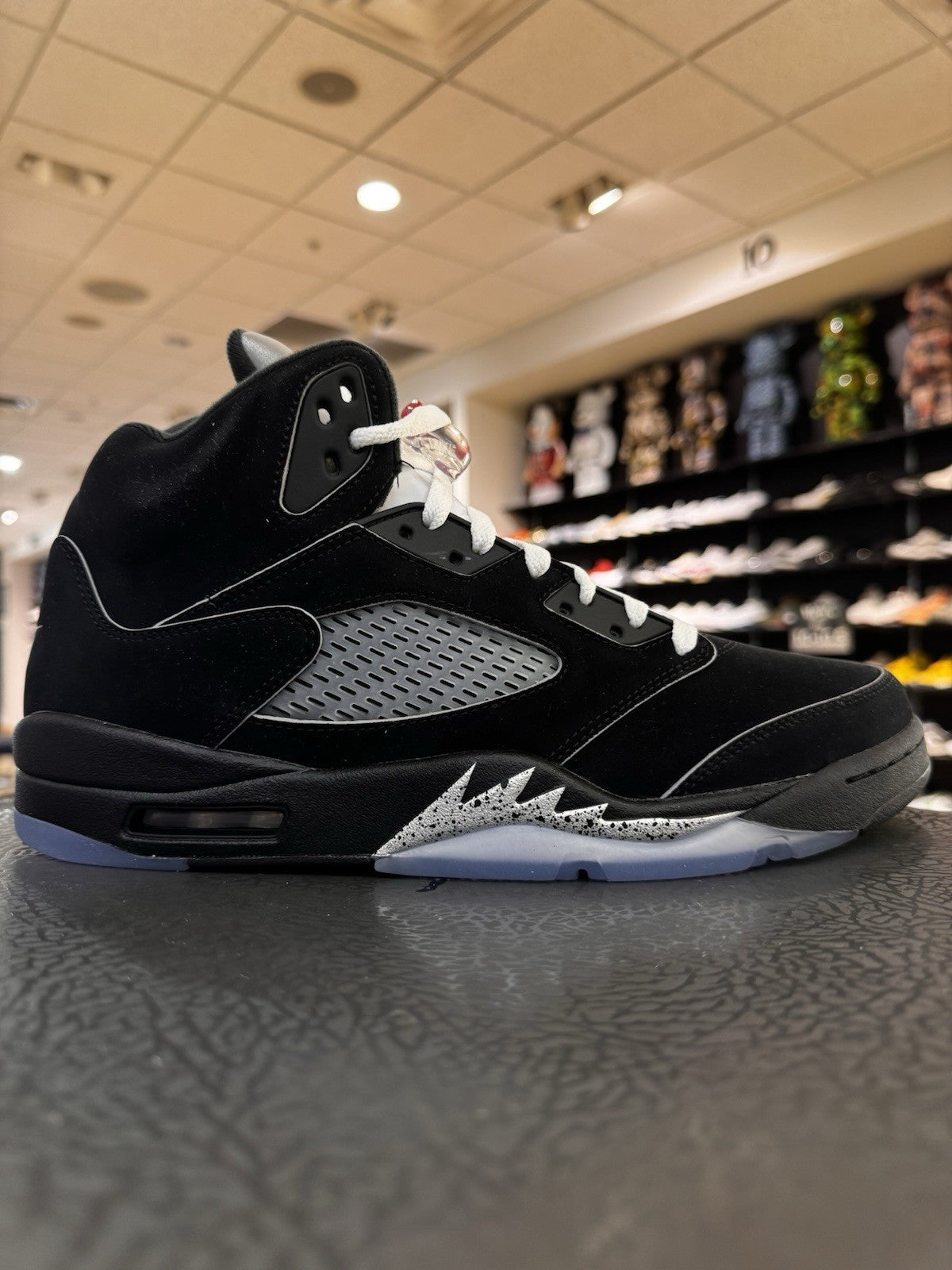 Air Jordan 5 Retro OG Black Metallic Reimagined Size 11.5