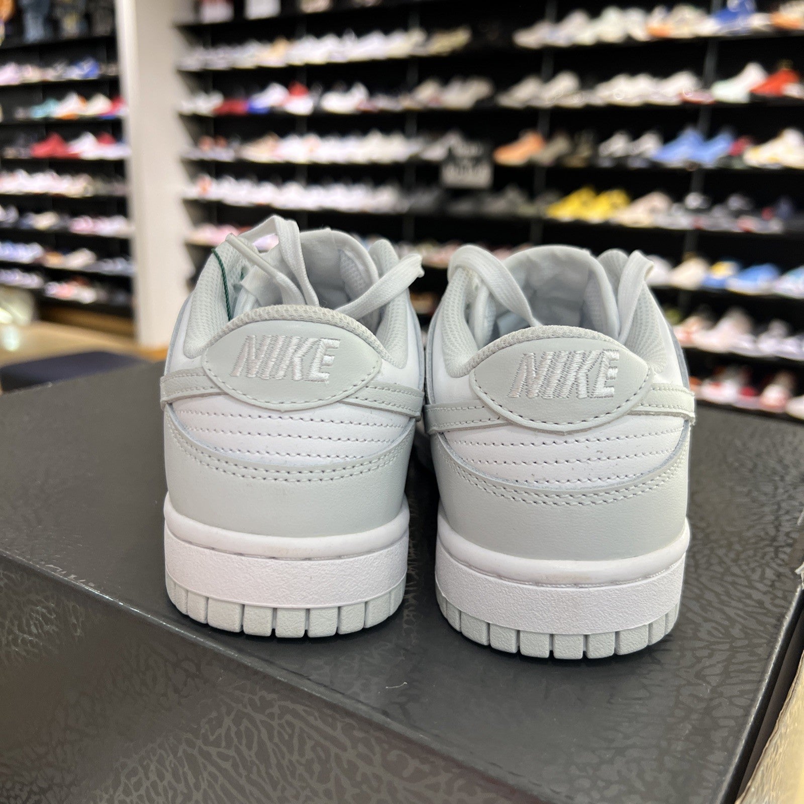 Nike Dunk Low Photon Dust Grey White Women’s Sz 7