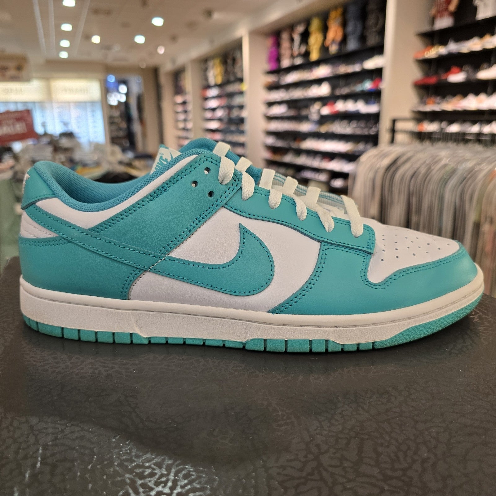 Size 10 - Nike Dunk Low Clear Jade 2023 DV0833-101