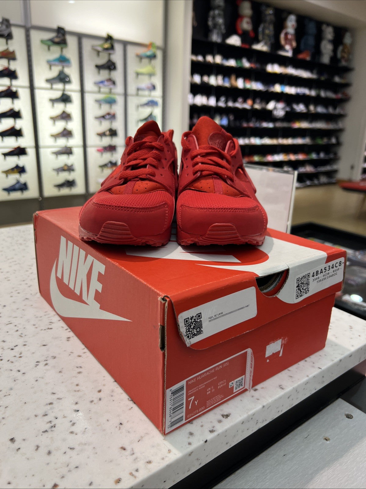 Nike Huarache Run University Red Sz 7Y