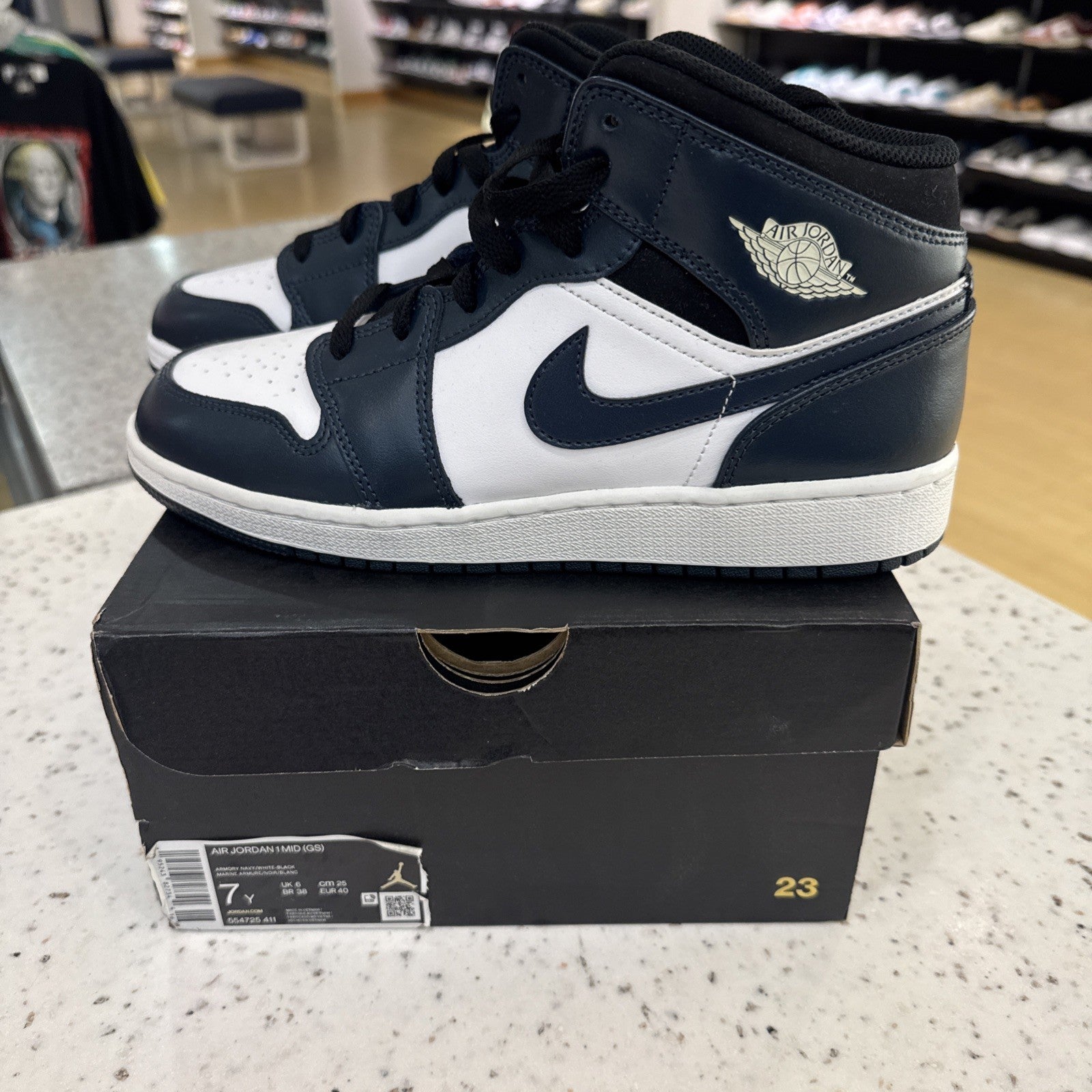 Jordan 1 Mid Armory Navy (GS) Sz 7Y NWB