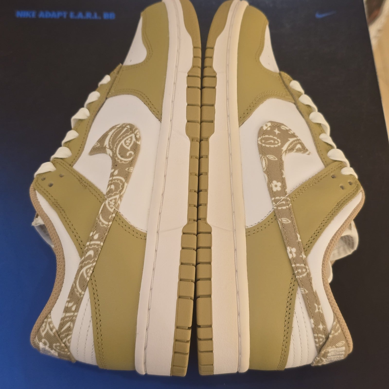 Nike Dunk Low Barley Paisley Women's SZ 8/6.5M YELLOWED