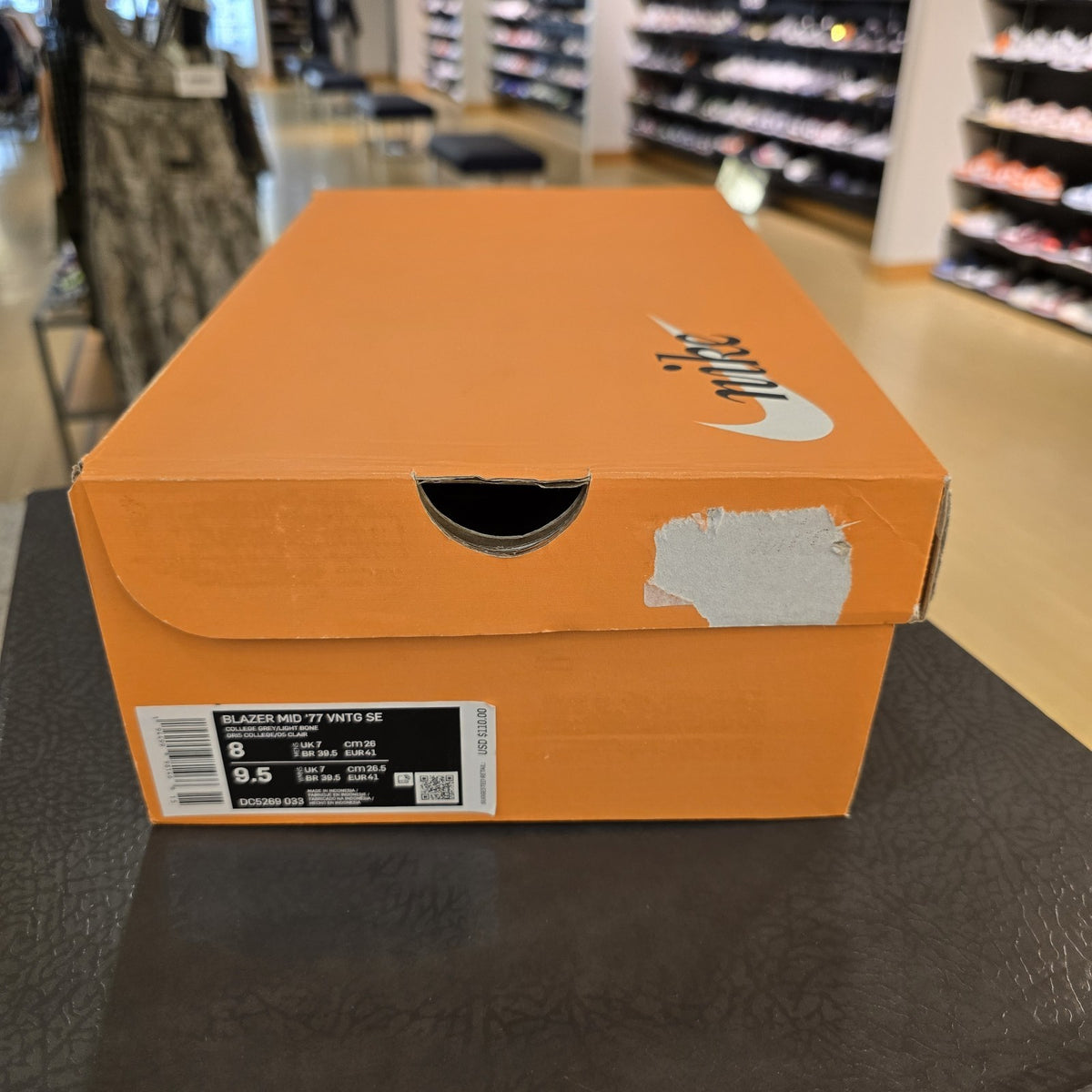 Size 8 - Nike Blazer Mid Hike Nike