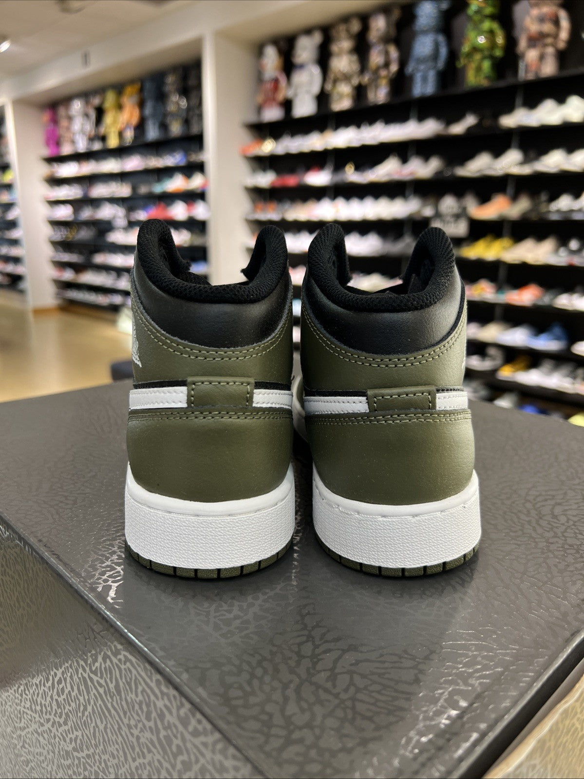 Nike Air Jordan 1 Mid (Black/Medium Olive/White) Sz 5Y