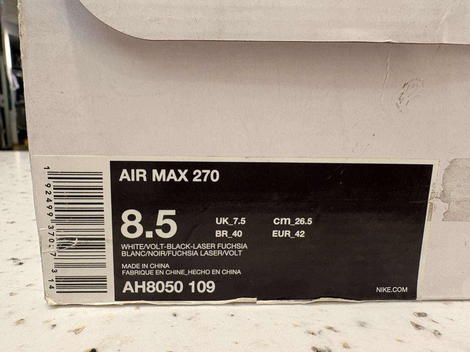 Nike Air Max 270 Volt Fuchsia Size 8.5