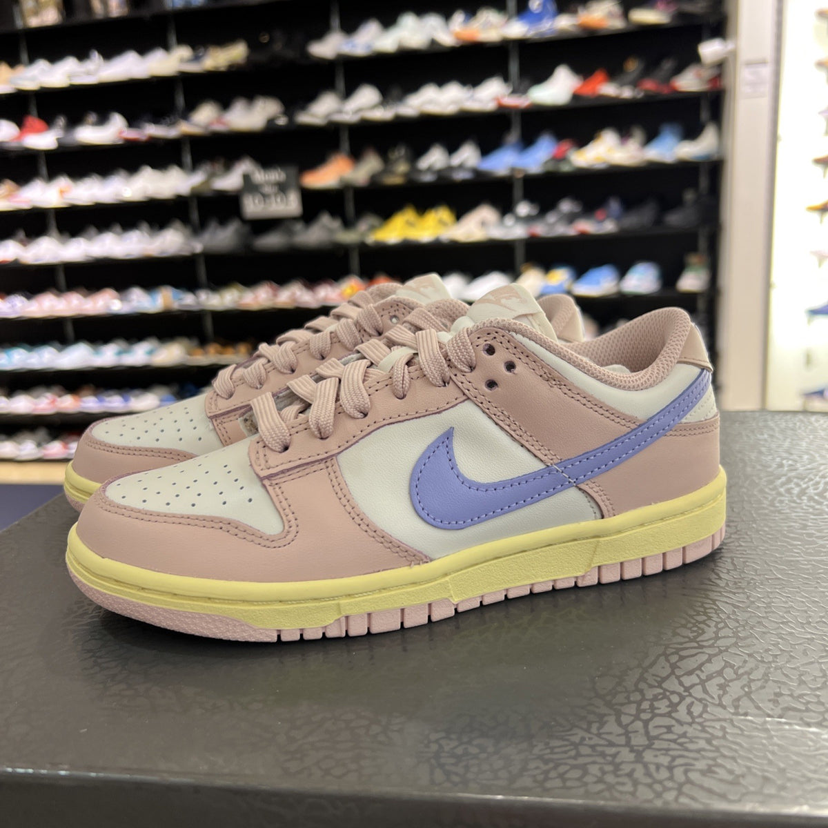 Nike Dunk Low Pink Oxford Women's Sz 5