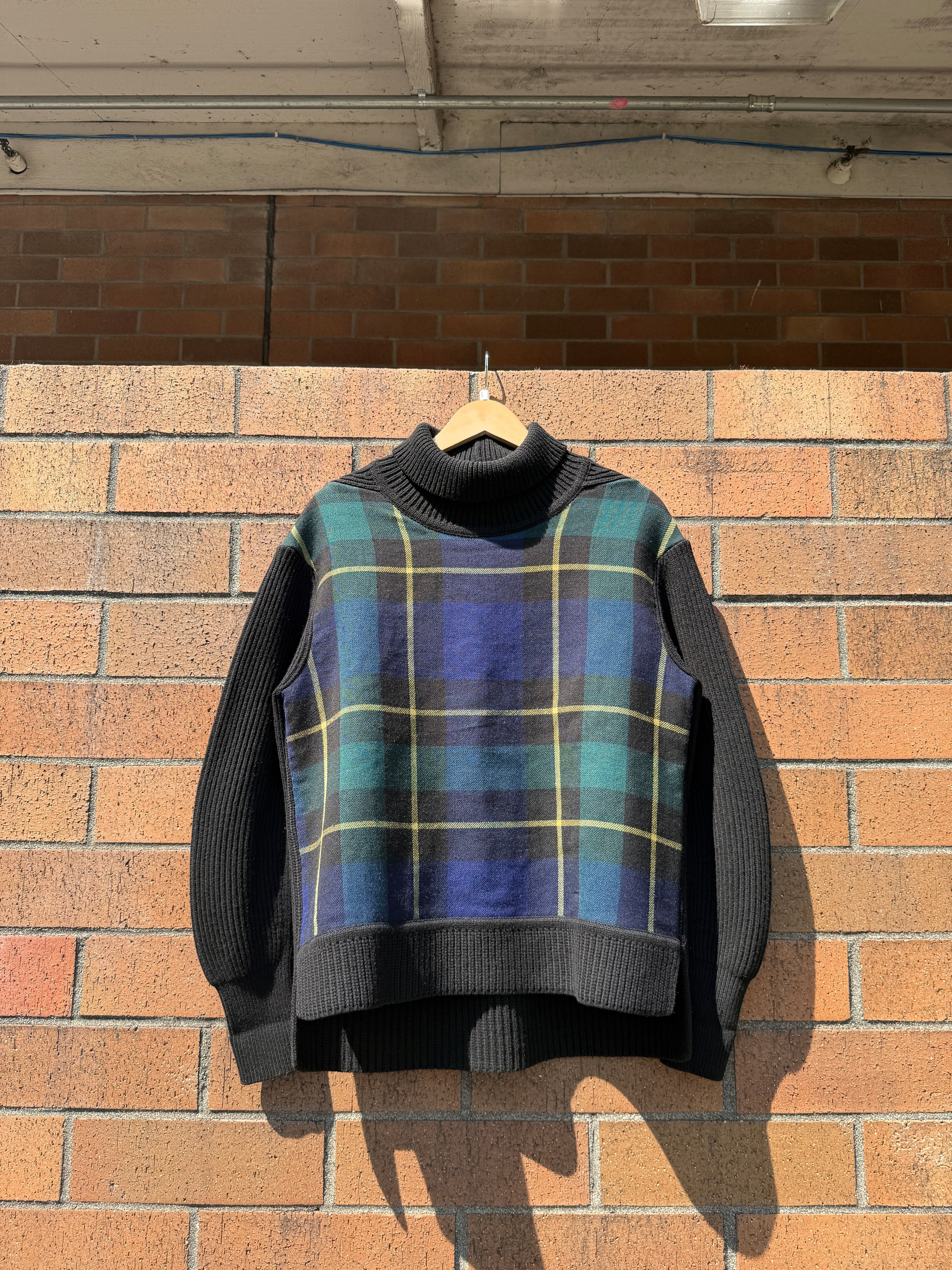 Burberry Black / Blue Plaid Turtleneck Sweater Size Small
