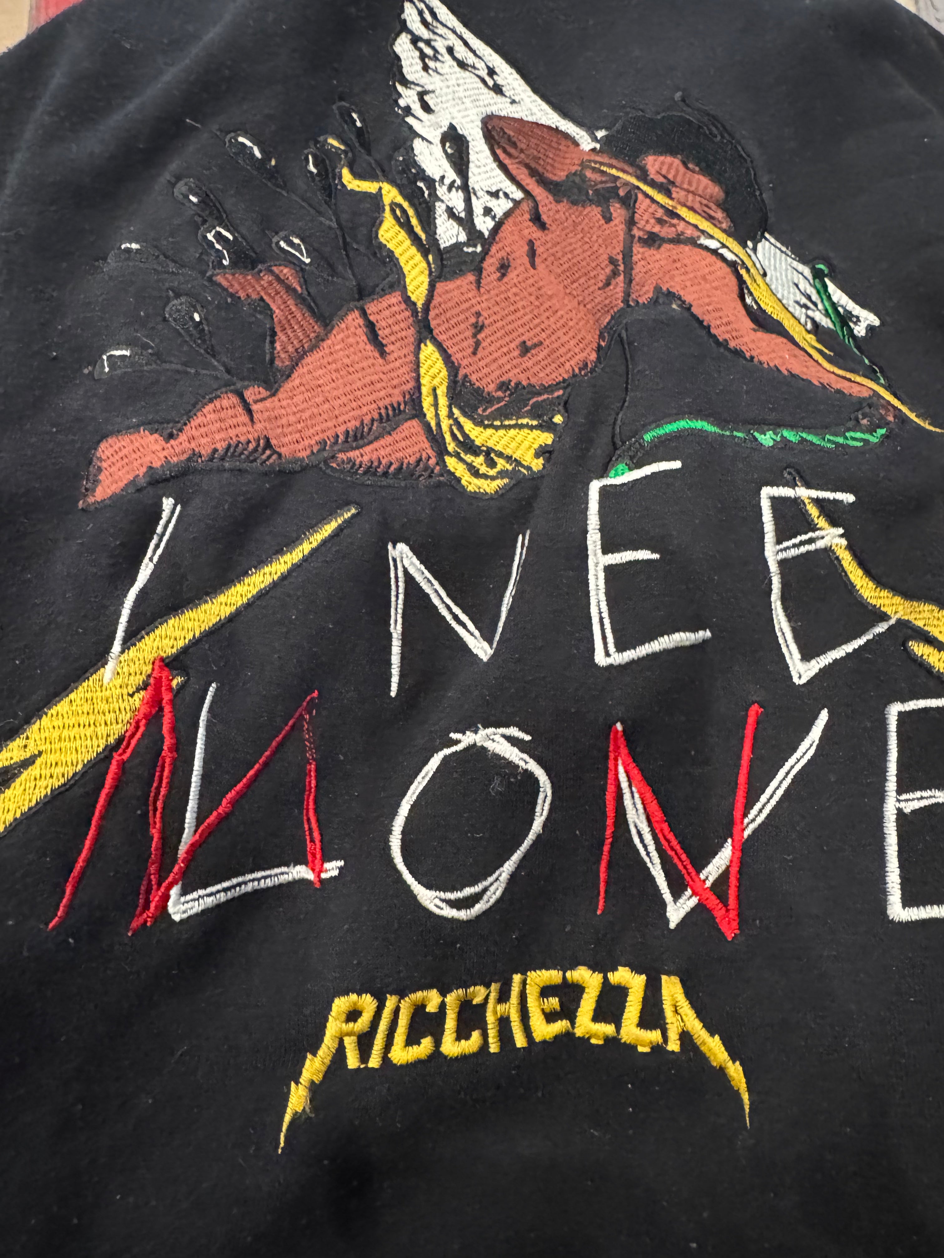 Ricchezza Love Hurts Hoodie Sz Large (pocket tear)