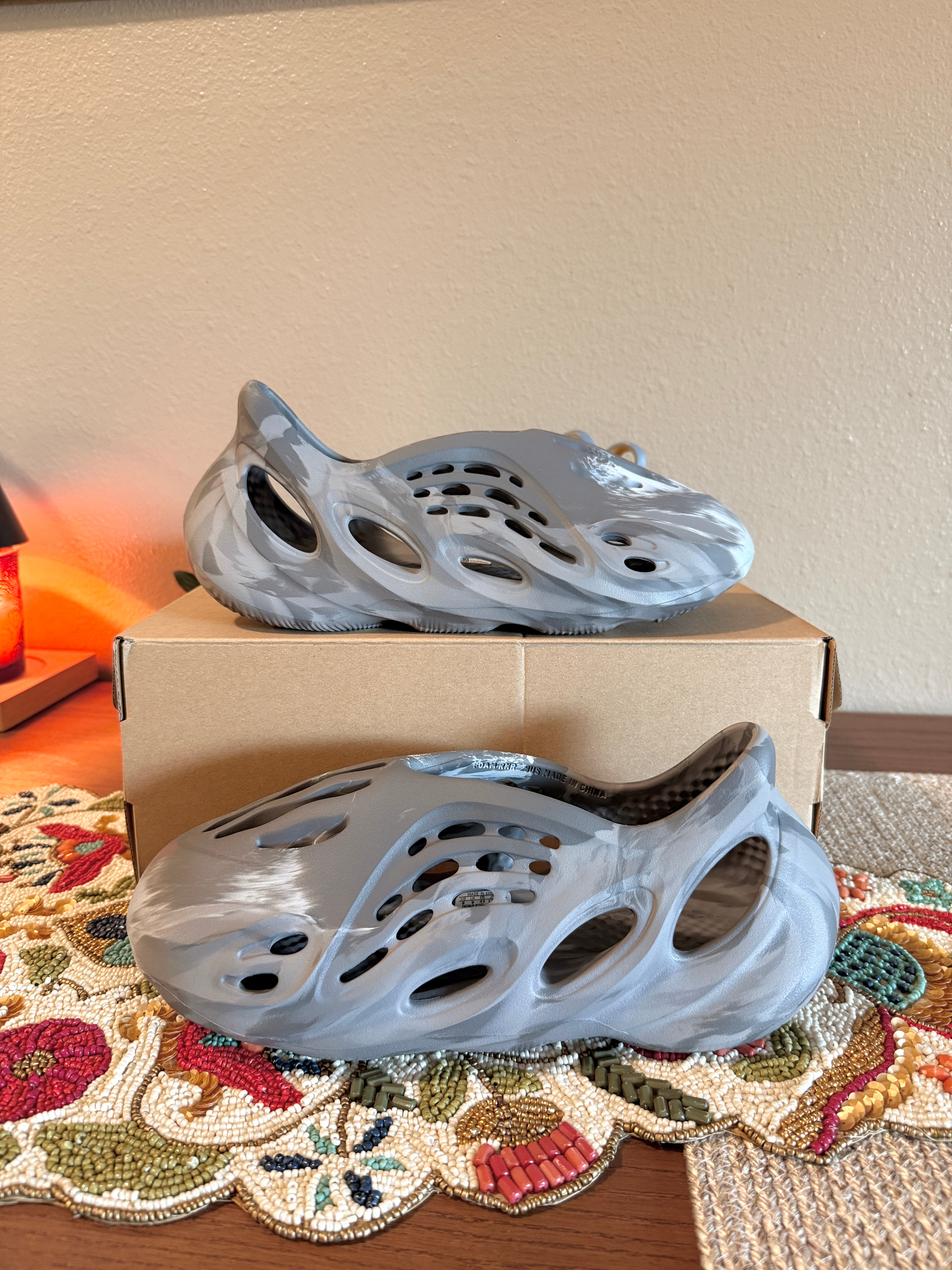 adidas Yeezy Foam RNR MX Granite Size 9