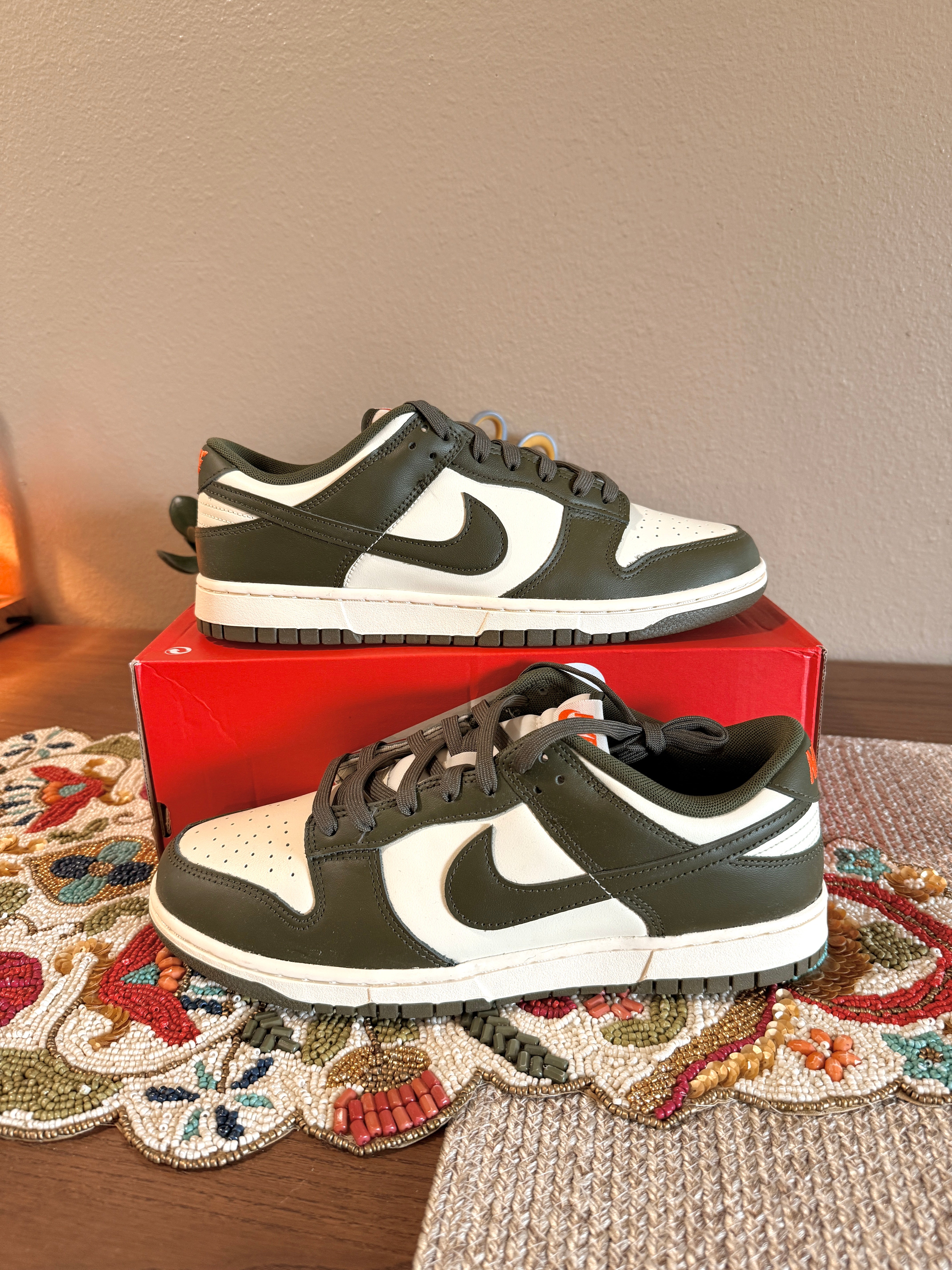Nike Dunk Low Retro Rough Green Size 11 MISSING LID